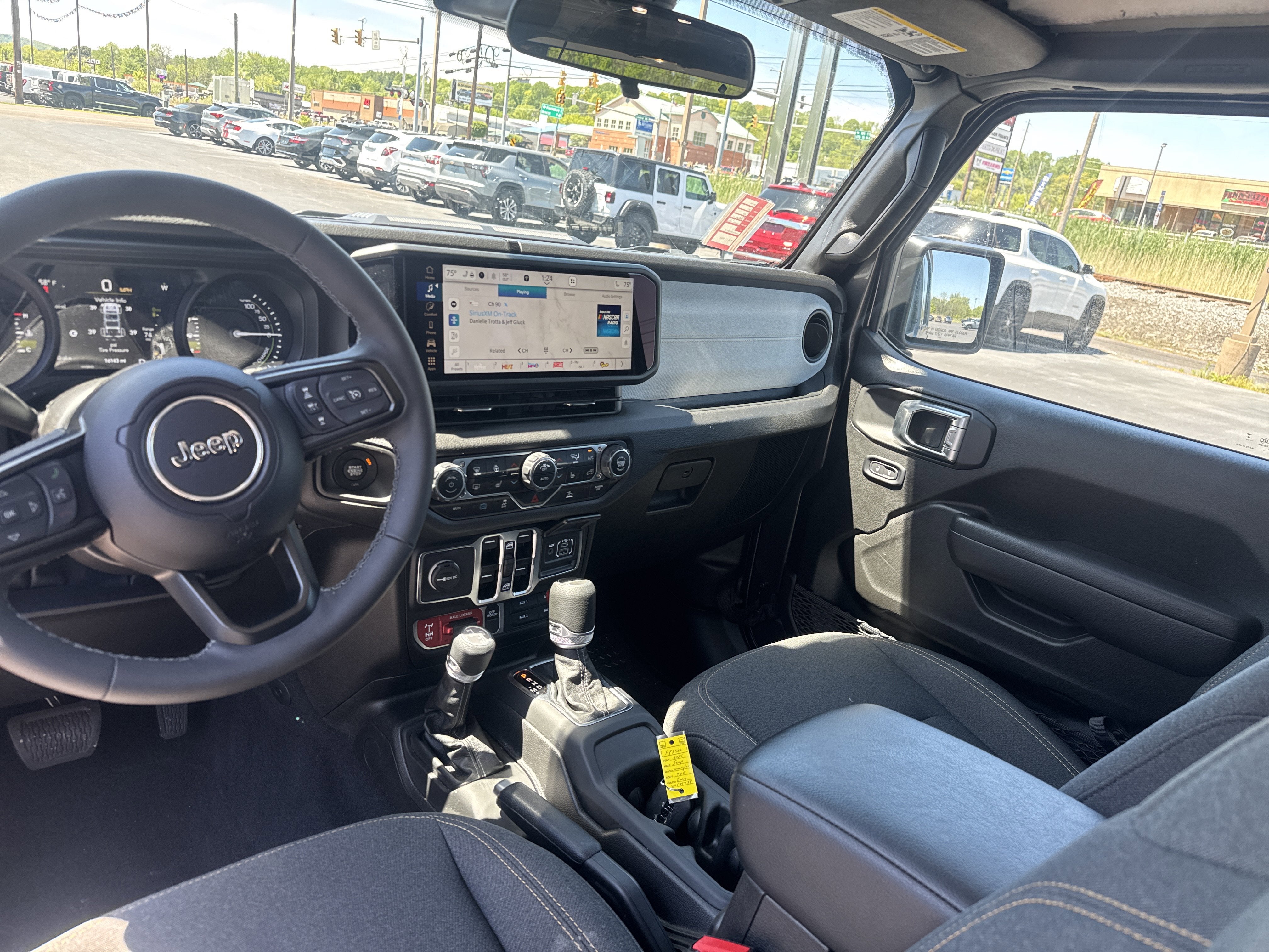 2025 Jeep Wrangler 4xe Willys