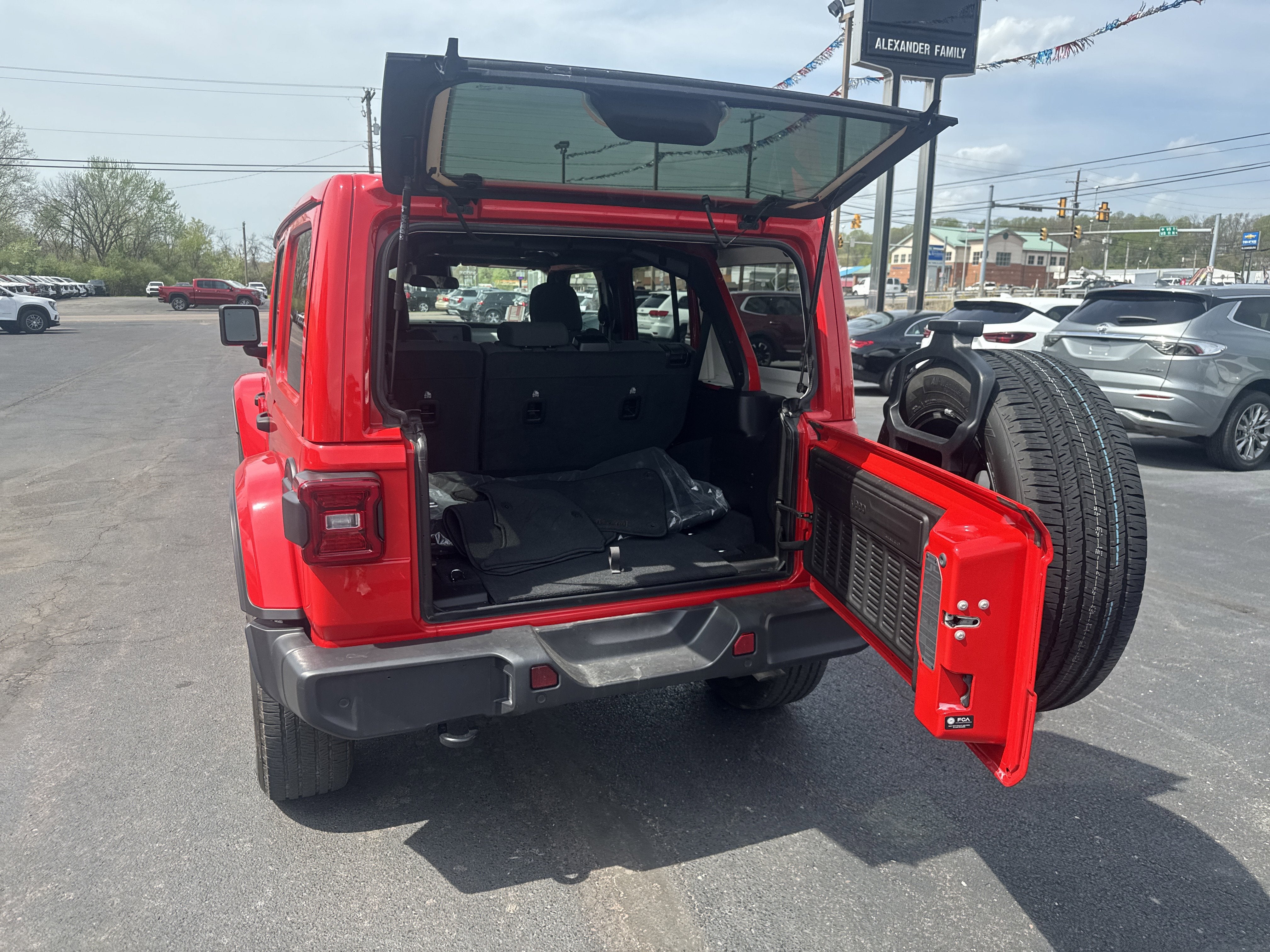 2025 Jeep Wrangler 4xe Sahara