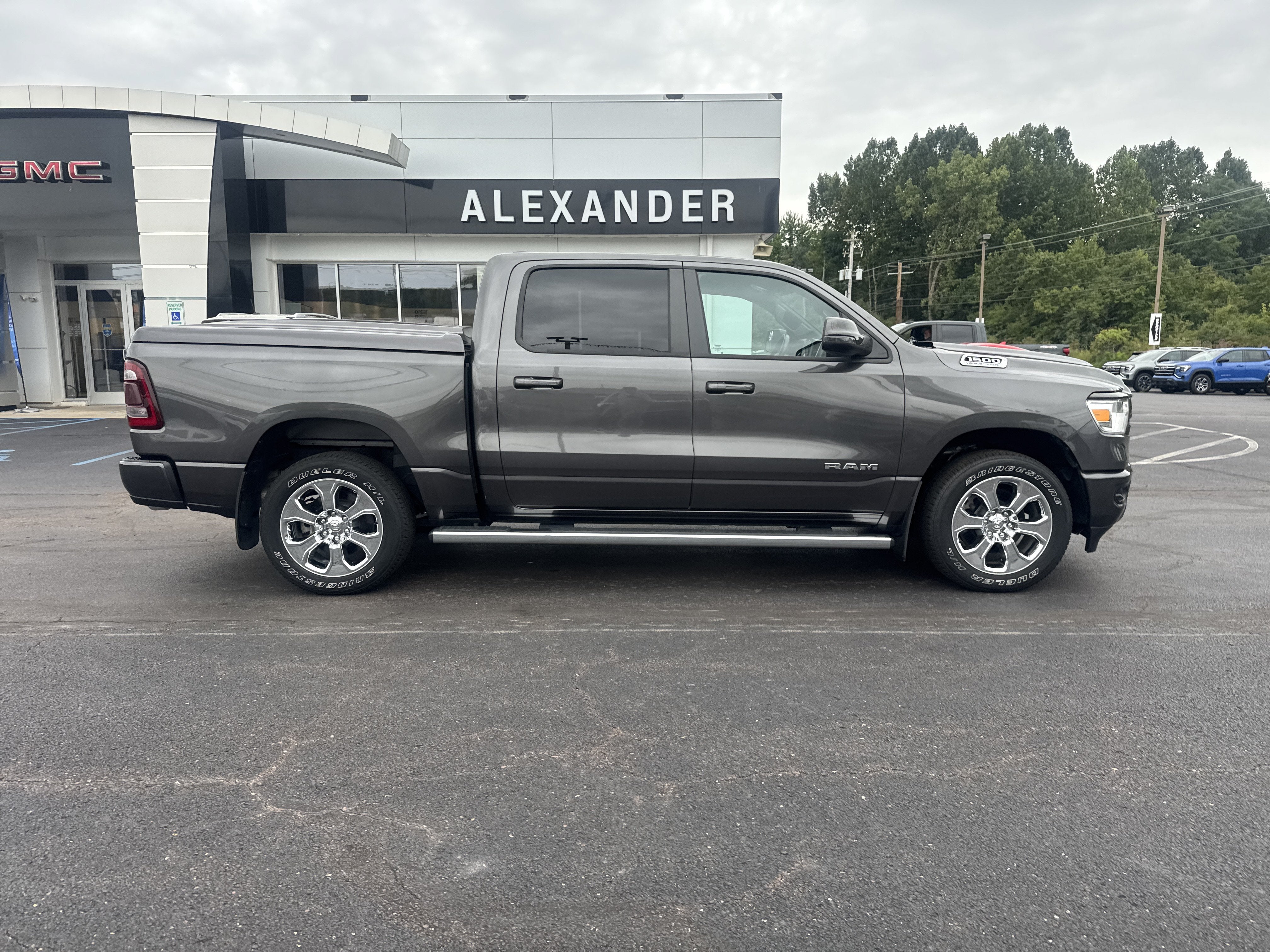 2024 RAM 1500 Big Horn Crew Cab 4x4 5'7" Box
