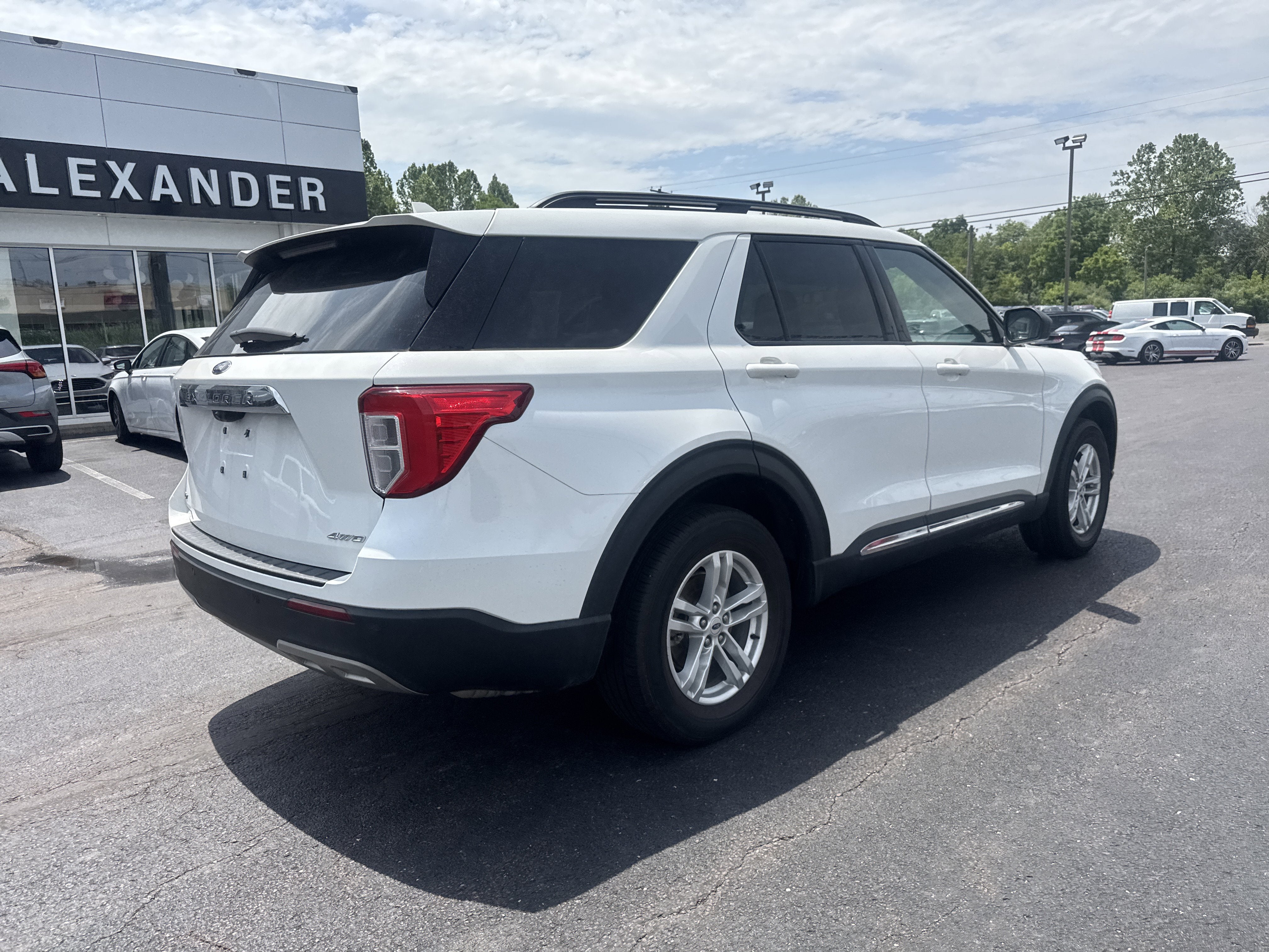 2023 Ford Explorer XLT