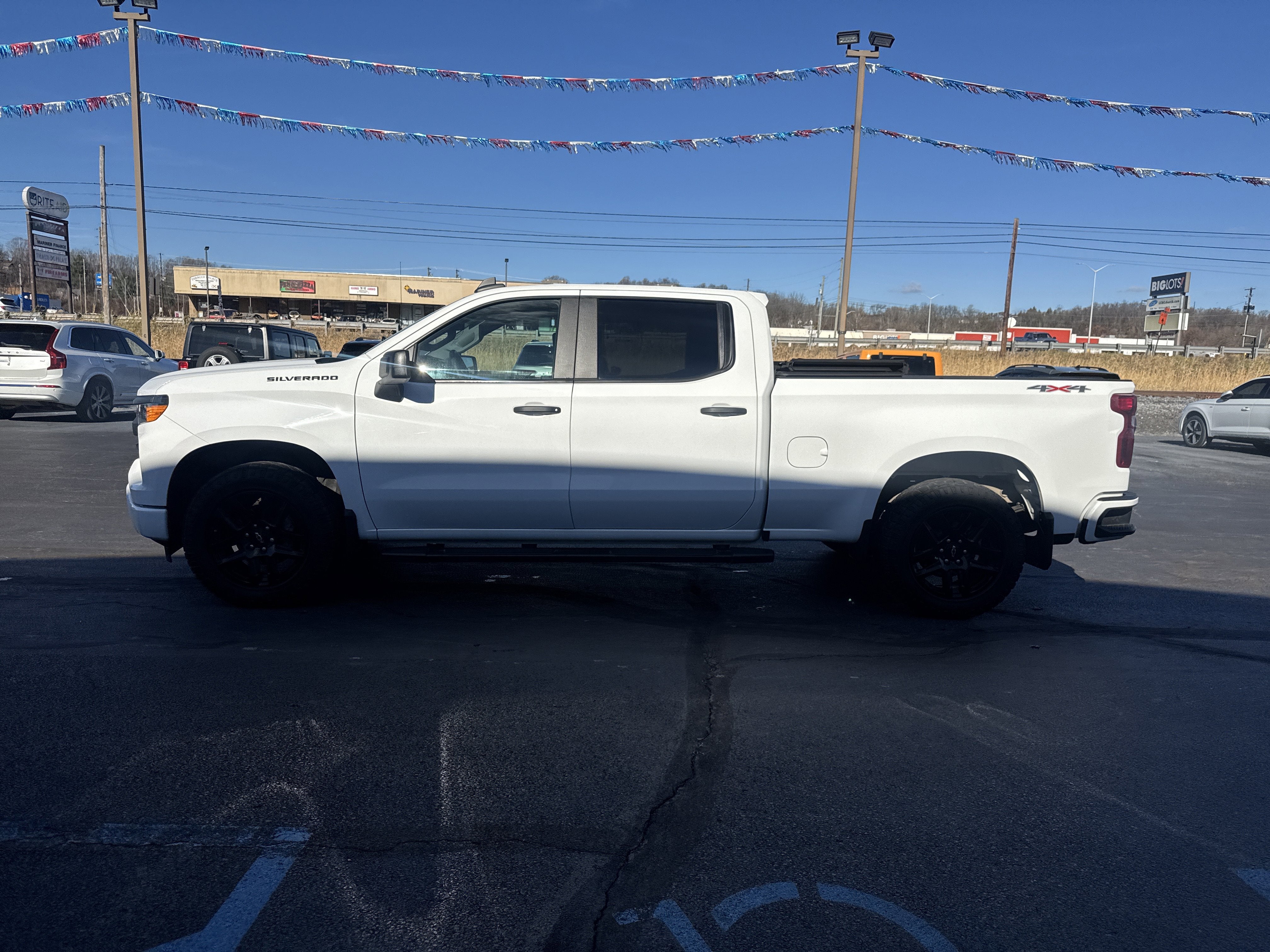2023 Chevrolet Silverado 1500 Custom