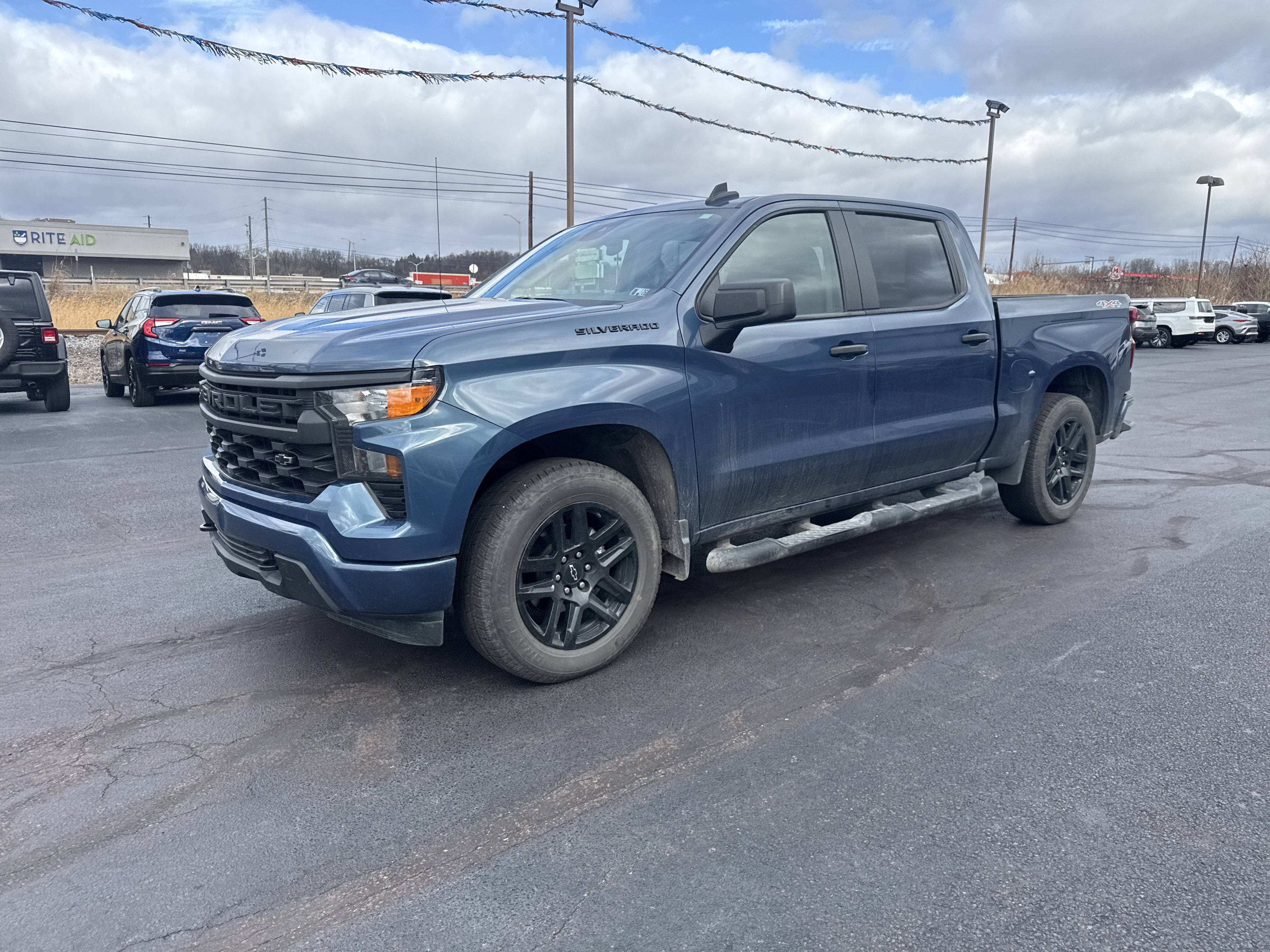 2024 Chevrolet Silverado 1500 Custom
