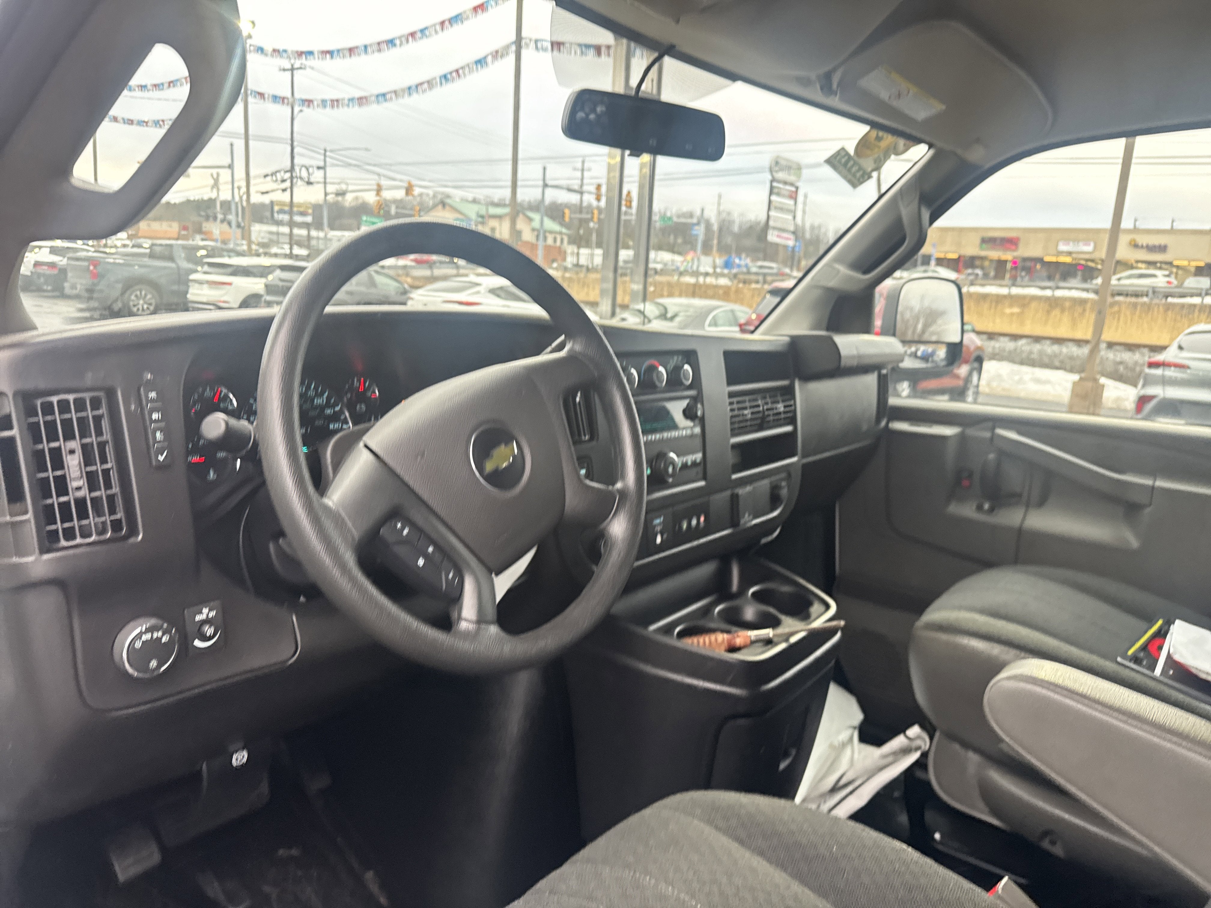 2022 Chevrolet Express Cargo 2500 WT