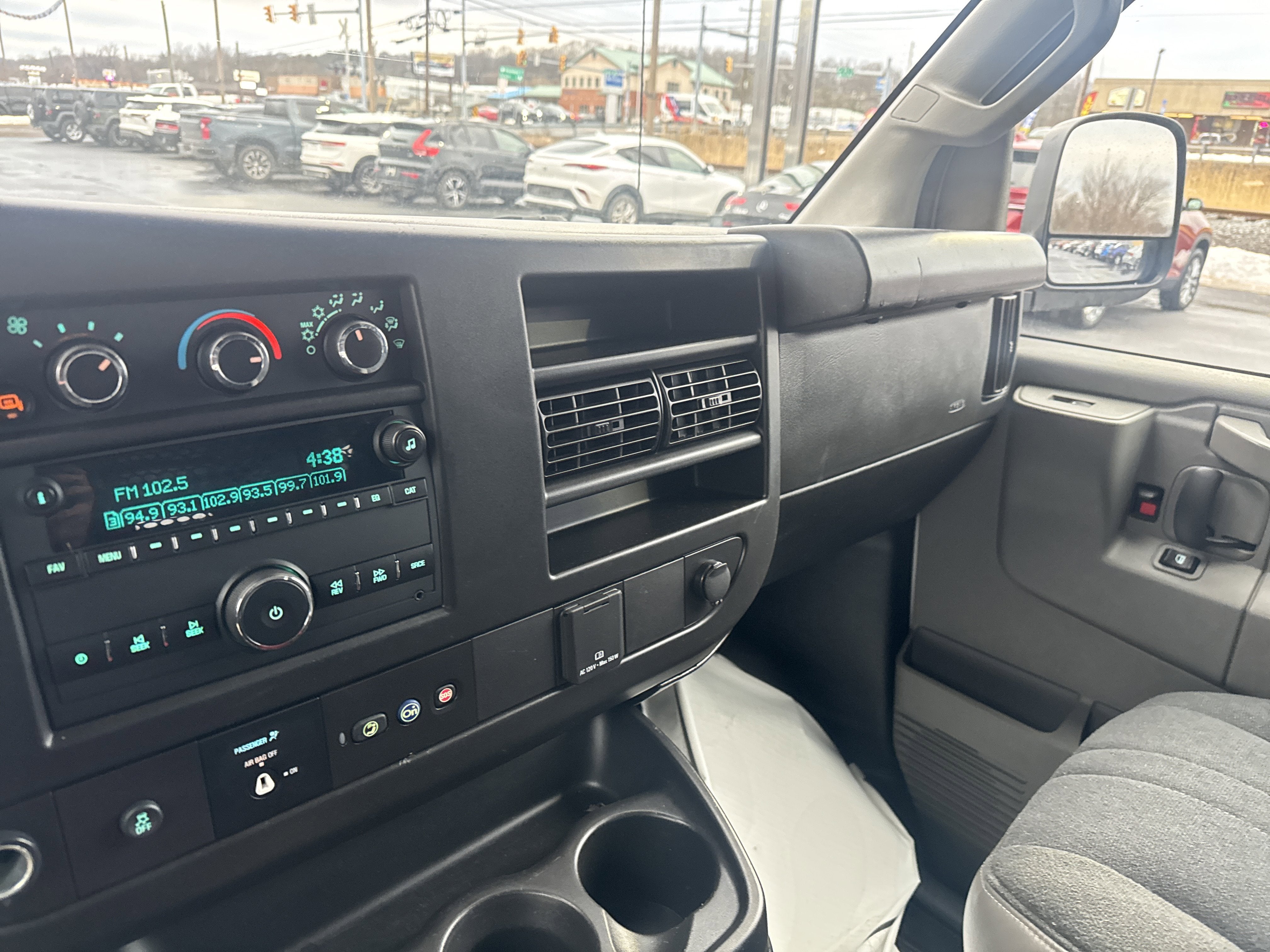 2022 Chevrolet Express Cargo 2500 WT