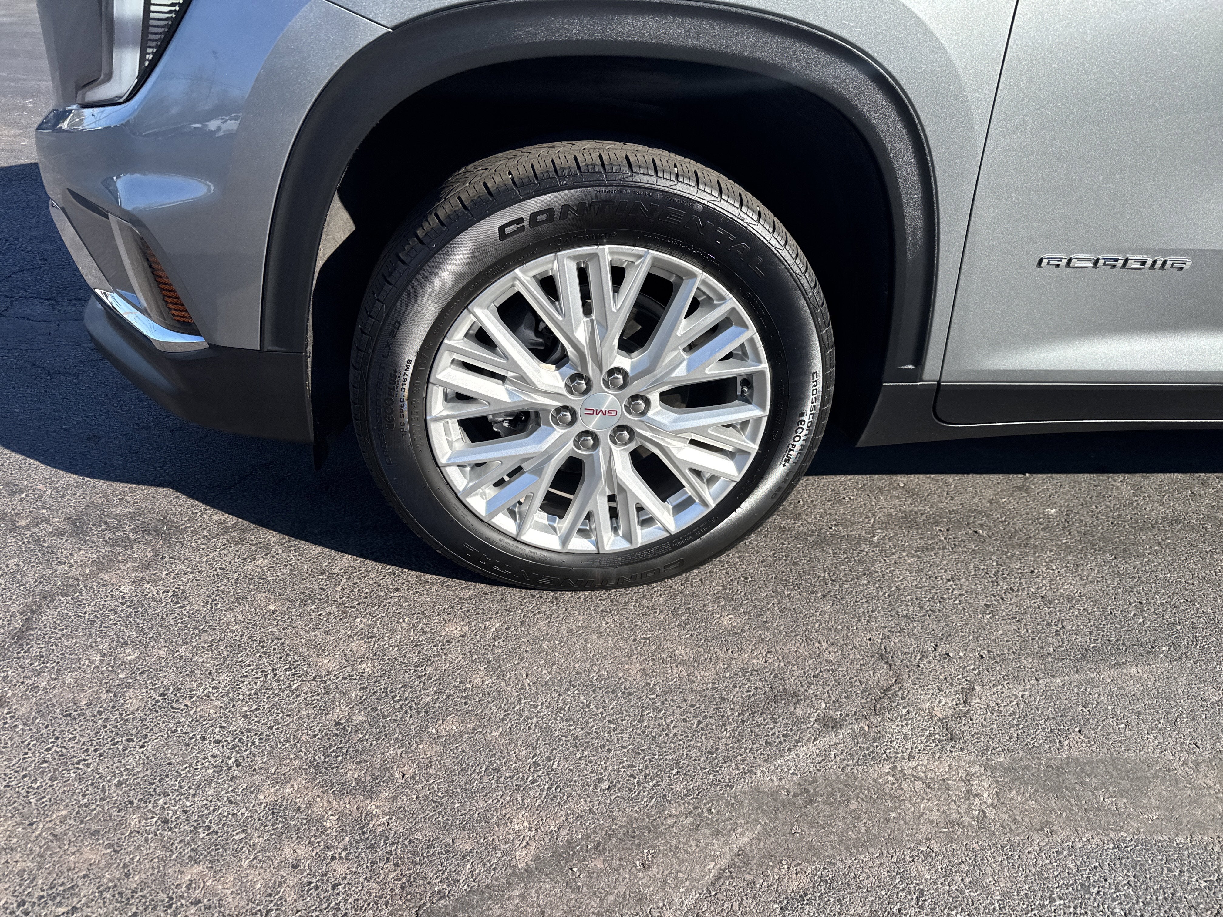 2024 GMC Acadia Elevation