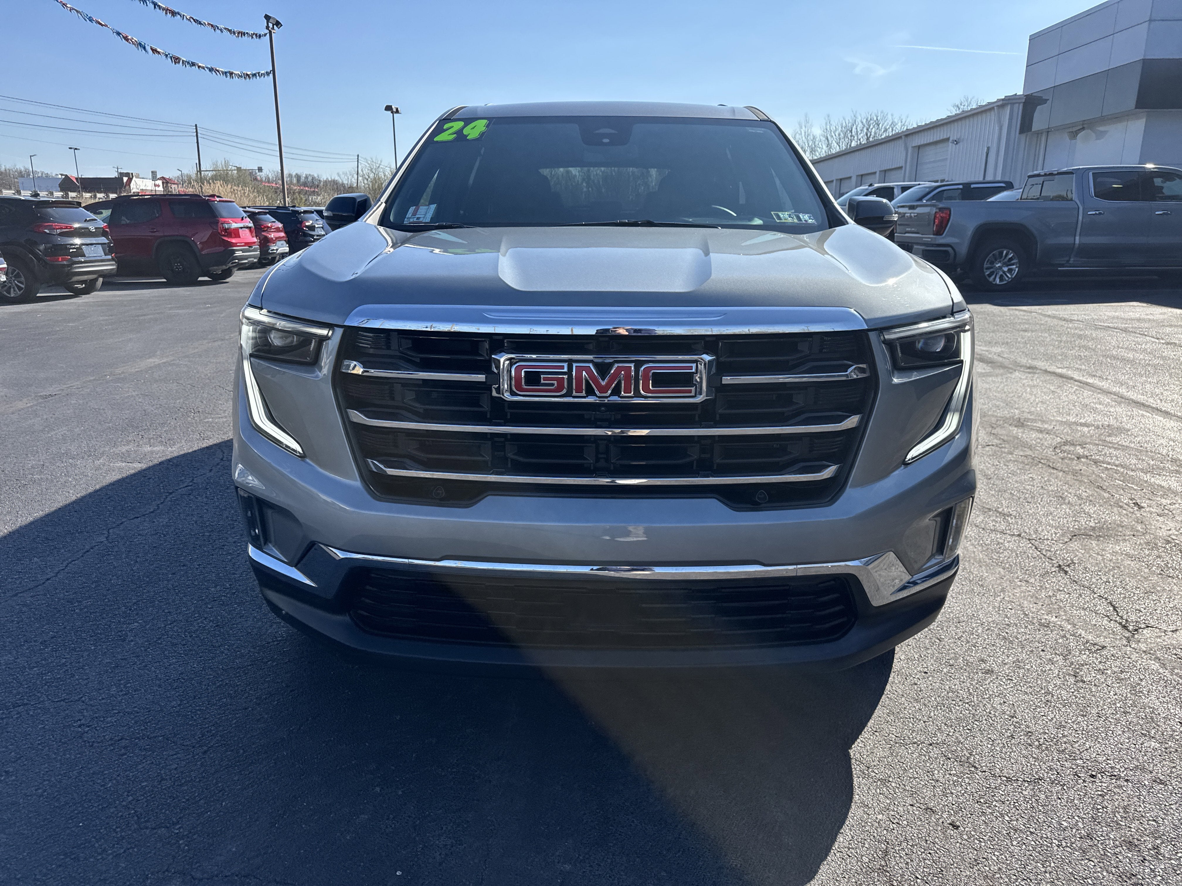 2024 GMC Acadia Elevation