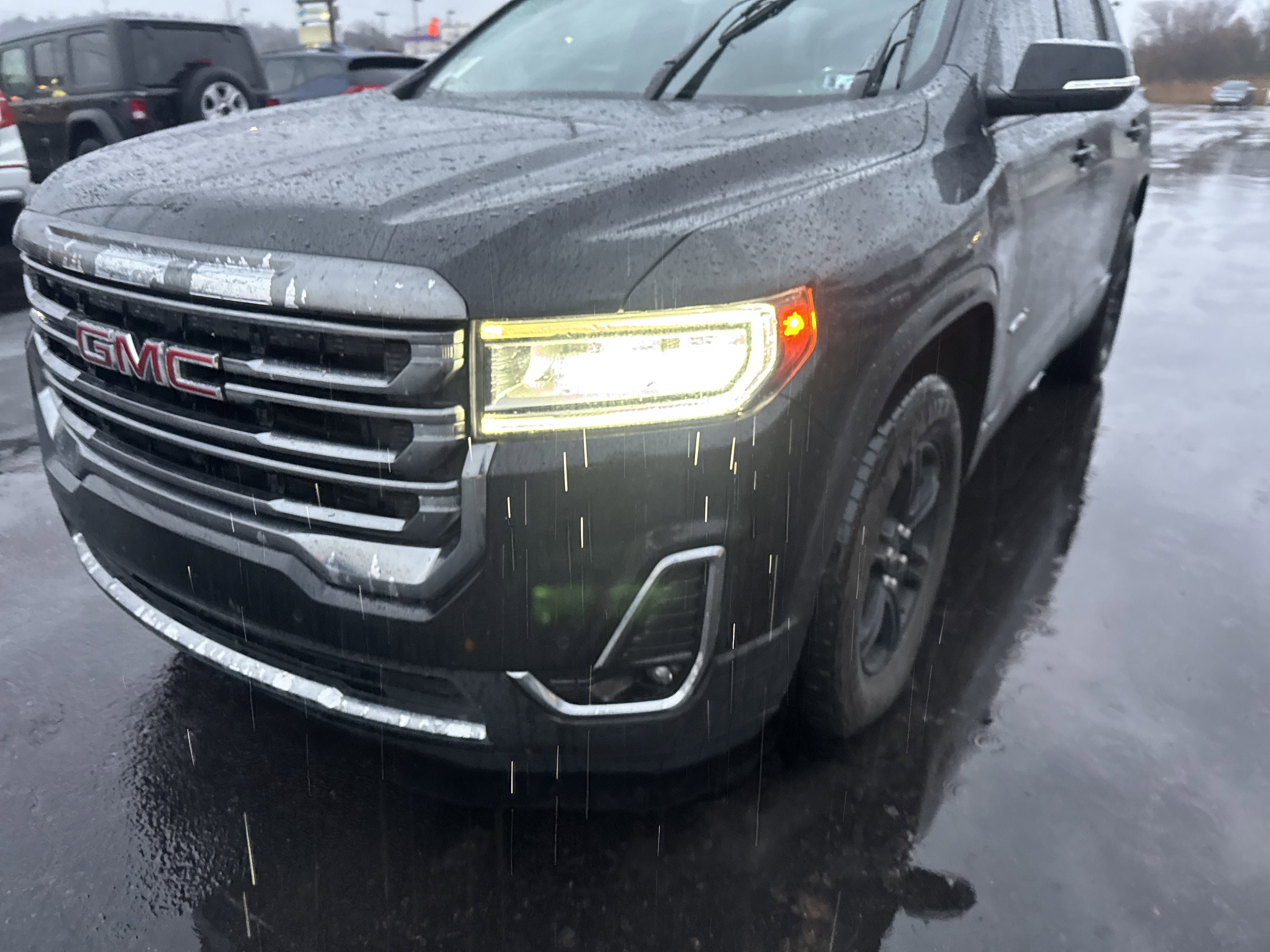 2021 GMC Acadia AT4