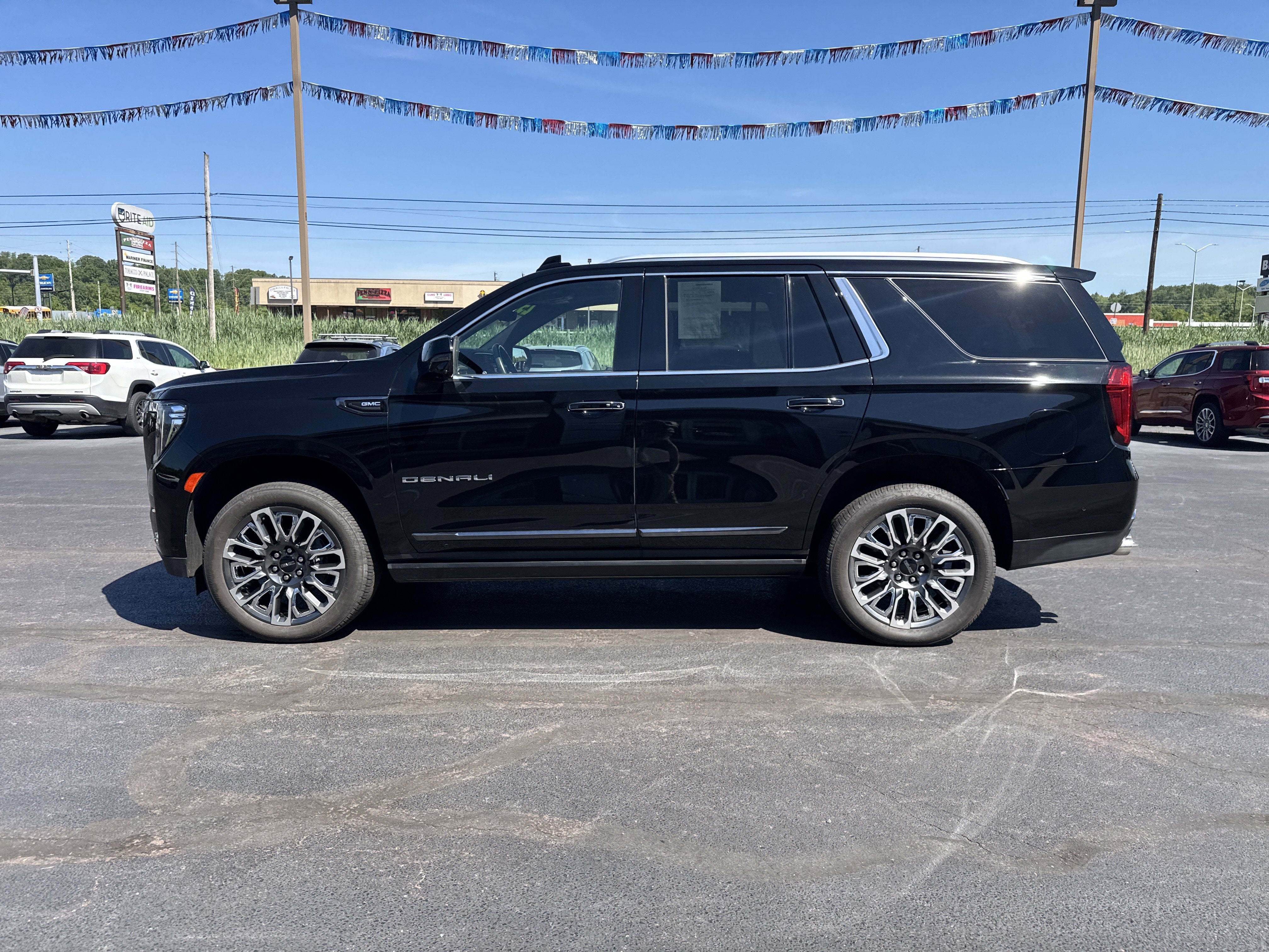 2023 GMC Yukon Denali Ultimate