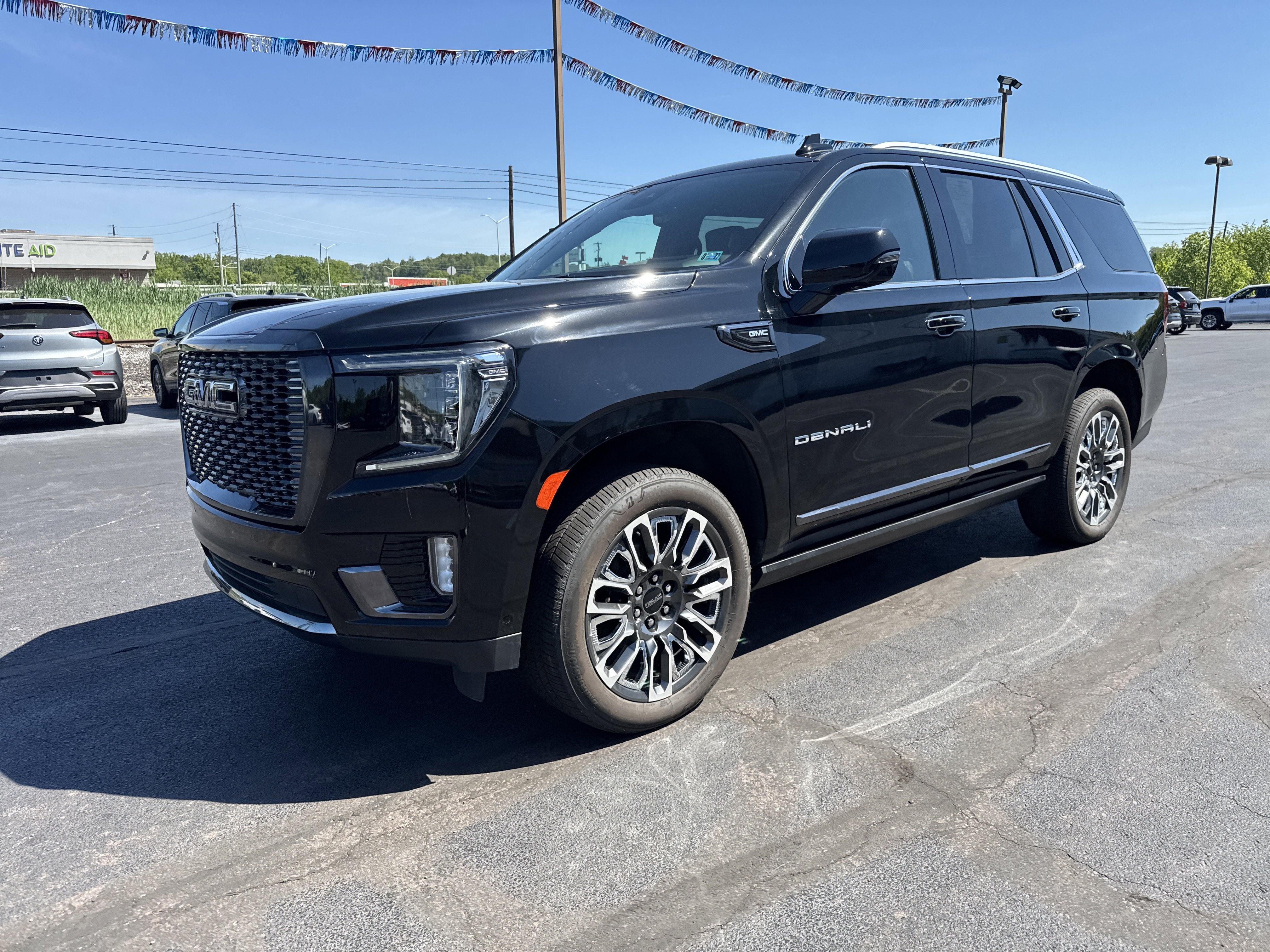2023 GMC Yukon Denali Ultimate