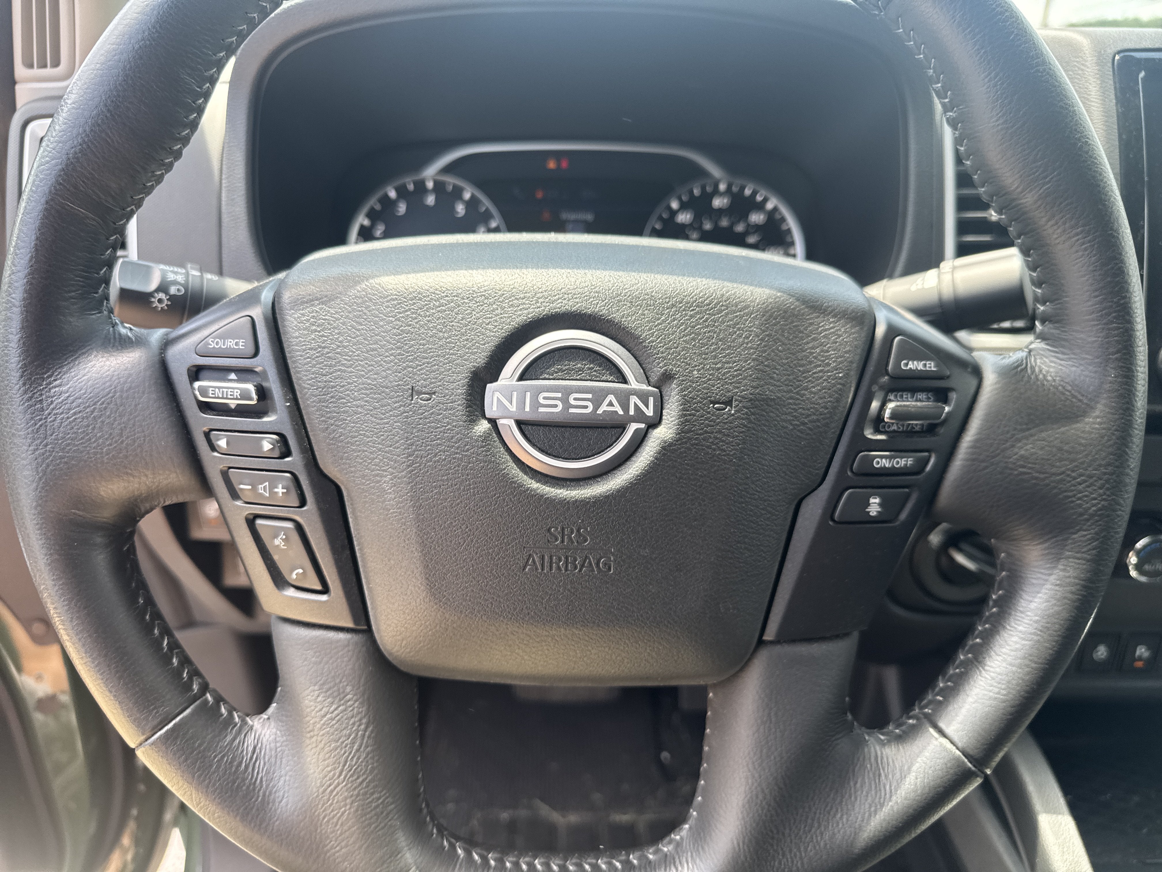 2024 Nissan Frontier Crew Cab SL 4x4