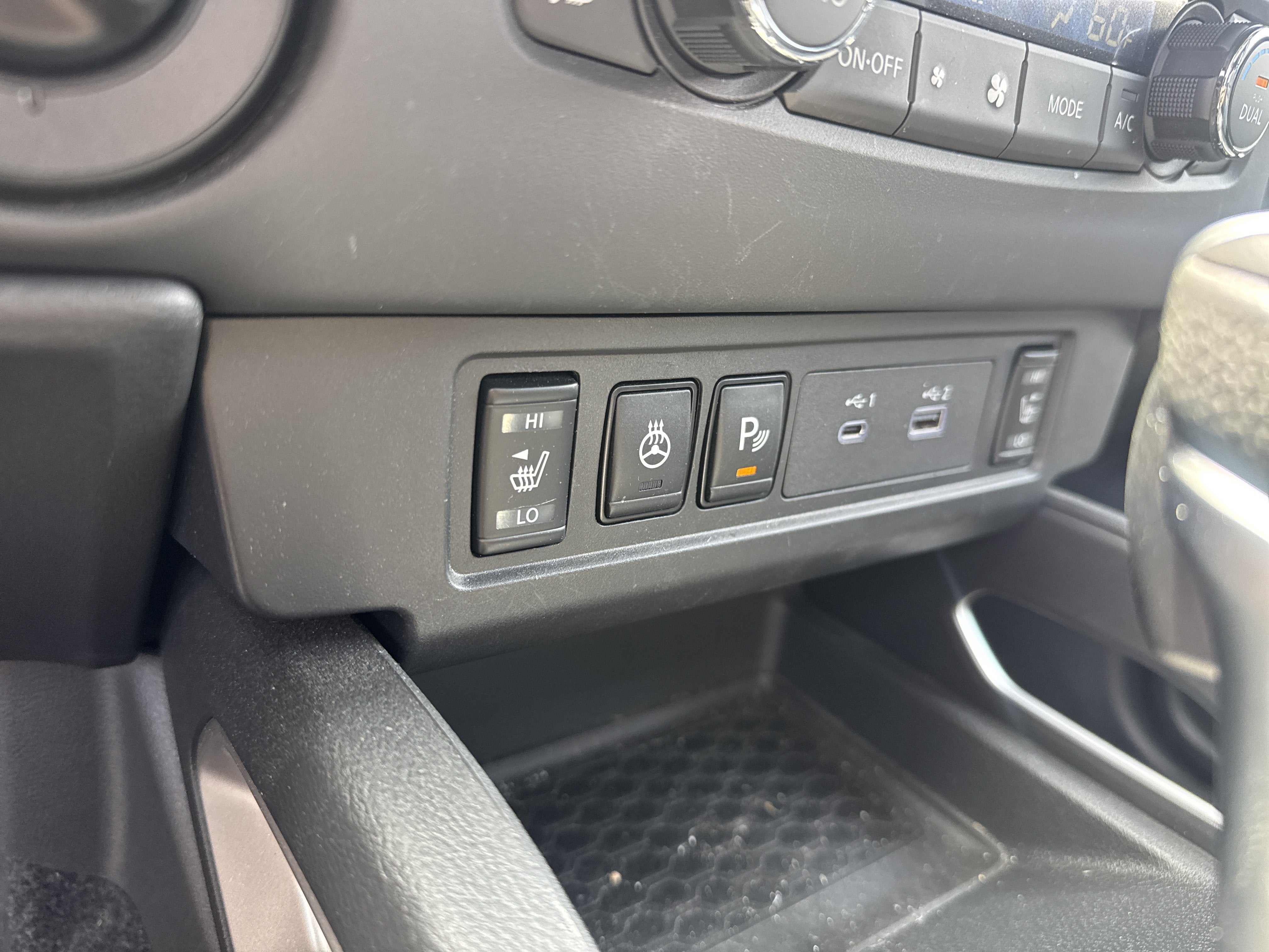 2024 Nissan Frontier Crew Cab SL 4x4