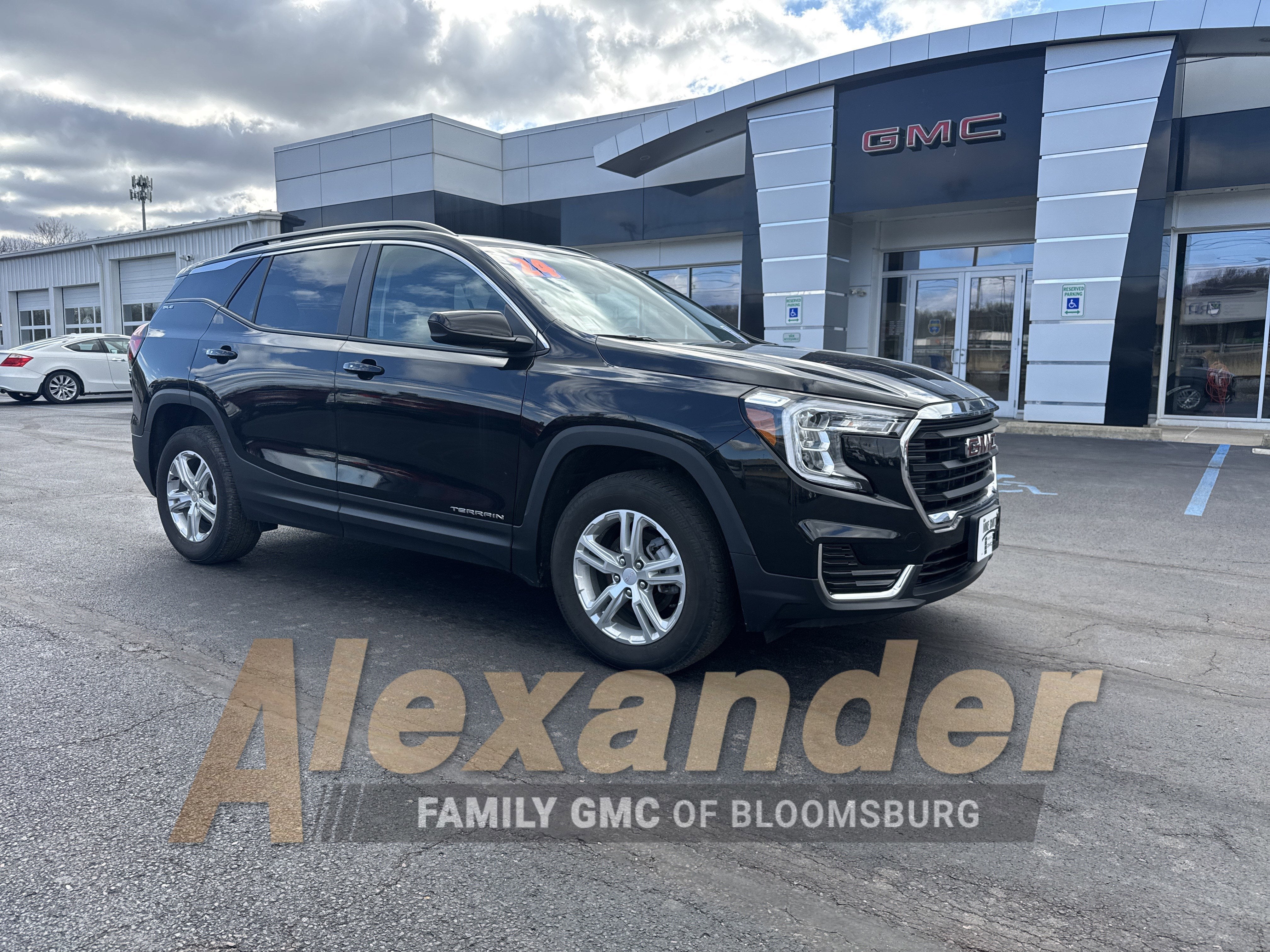 2024 GMC Terrain SLE