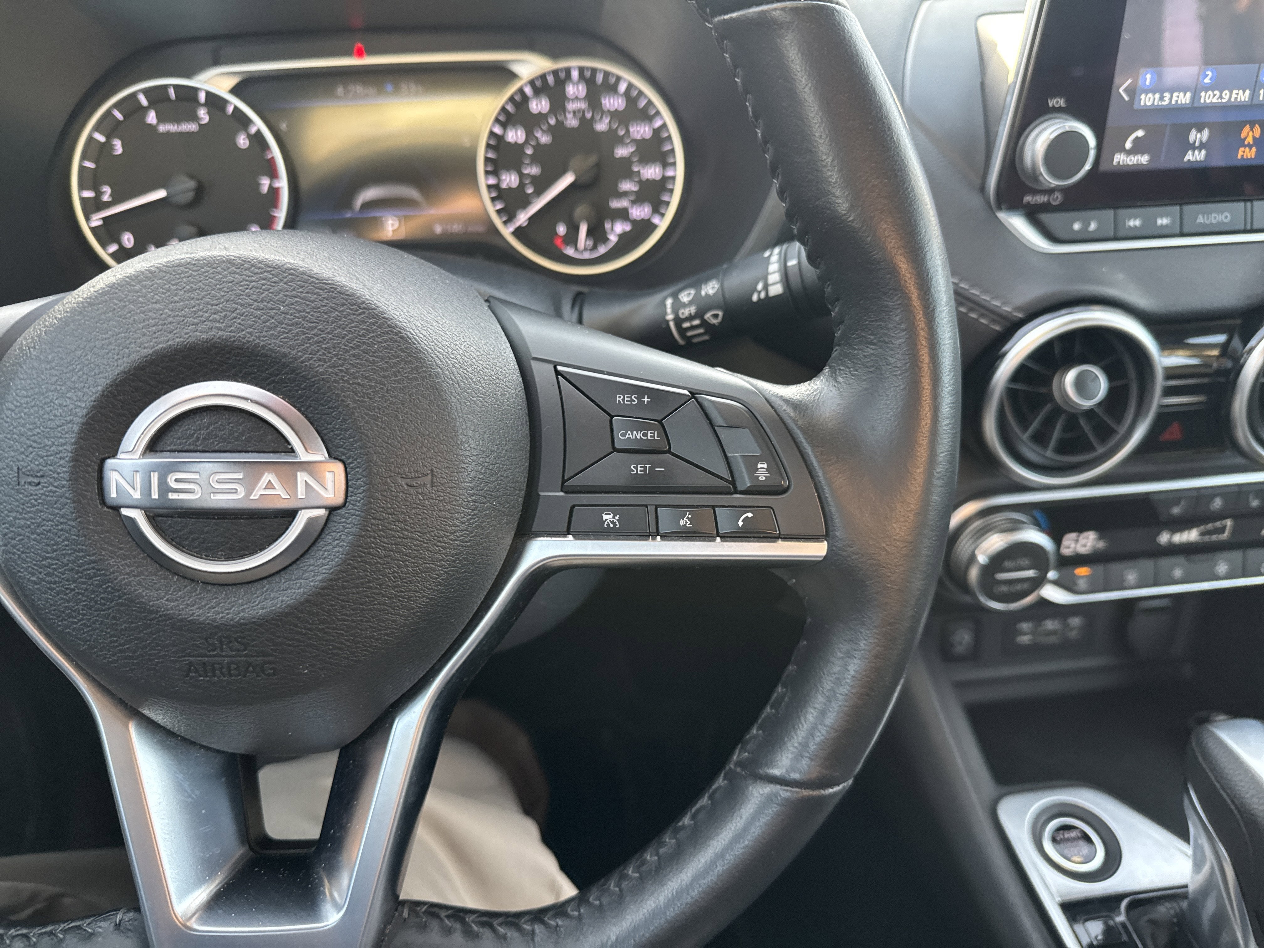 2024 Nissan Sentra SV