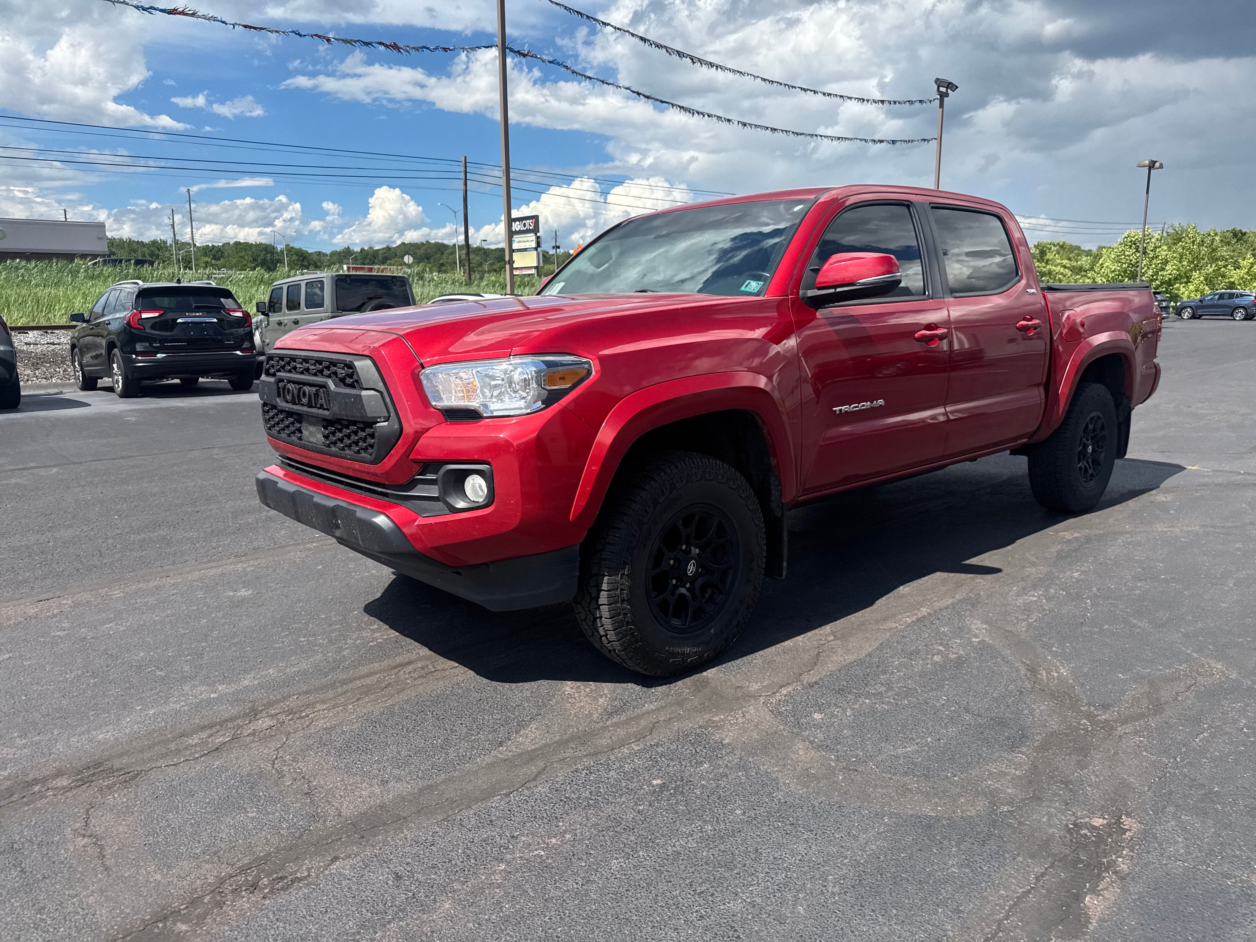 2022 Toyota Tacoma 4WD SR
