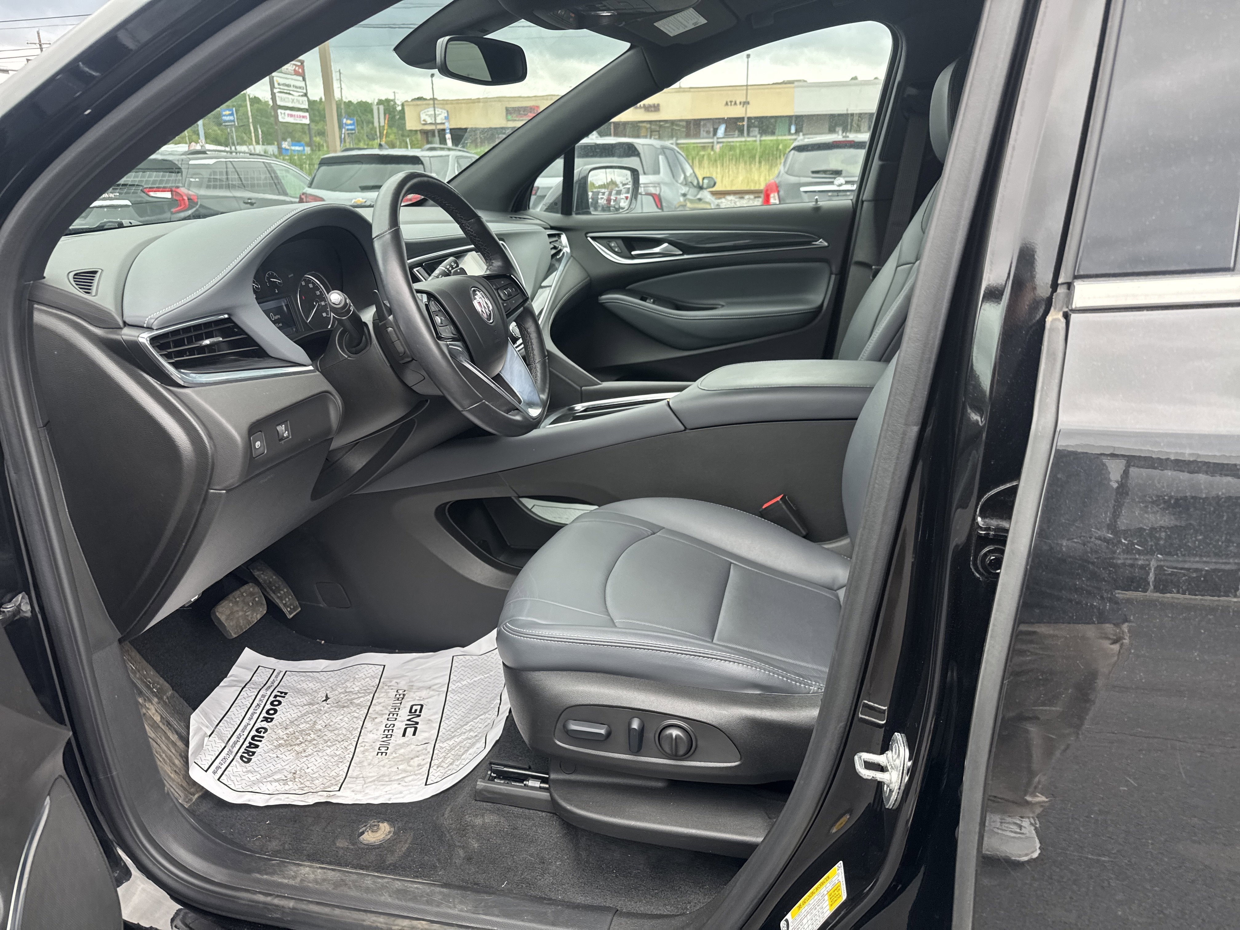 2024 Buick Enclave Essence