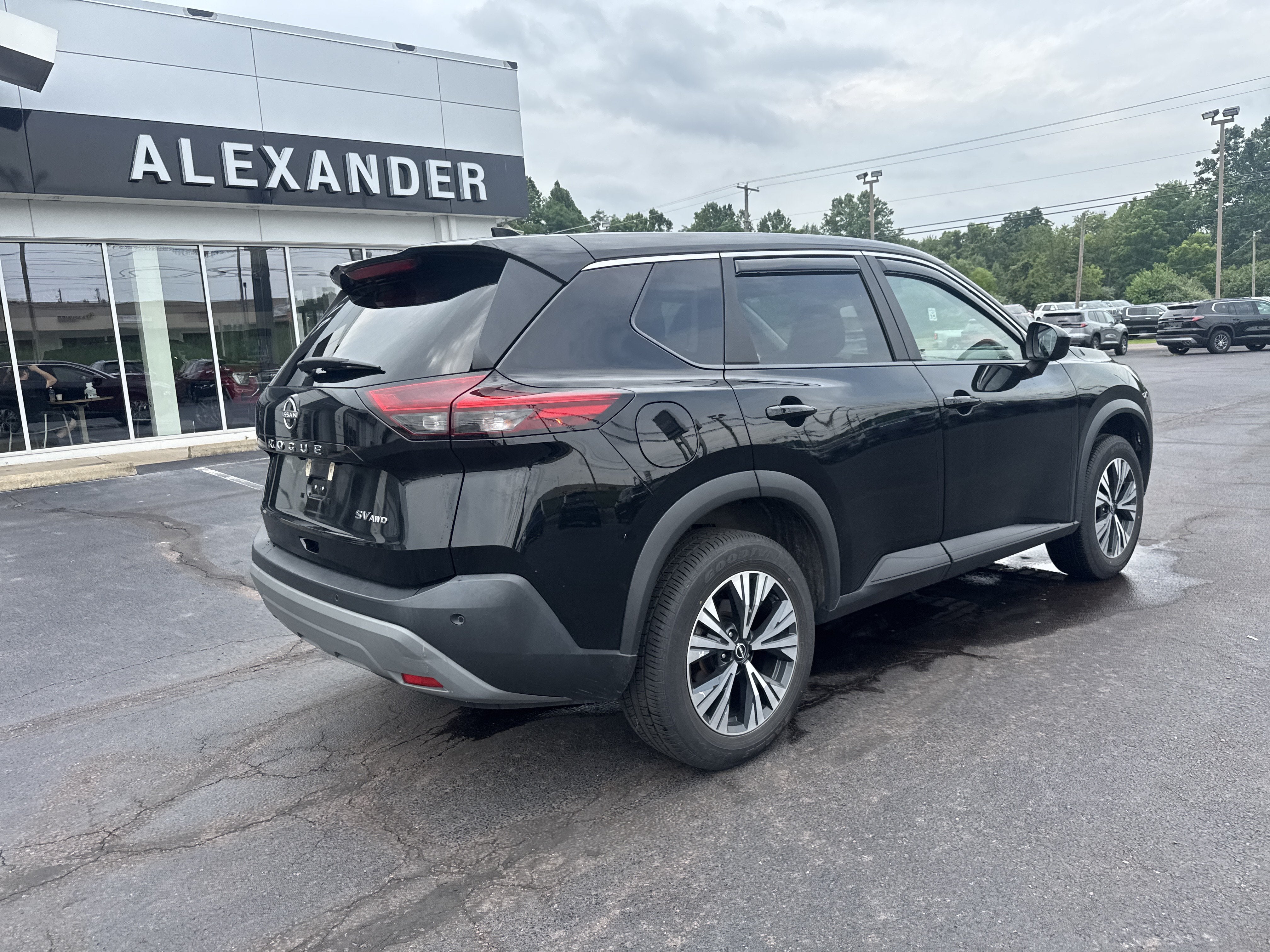 2023 Nissan Rogue SV