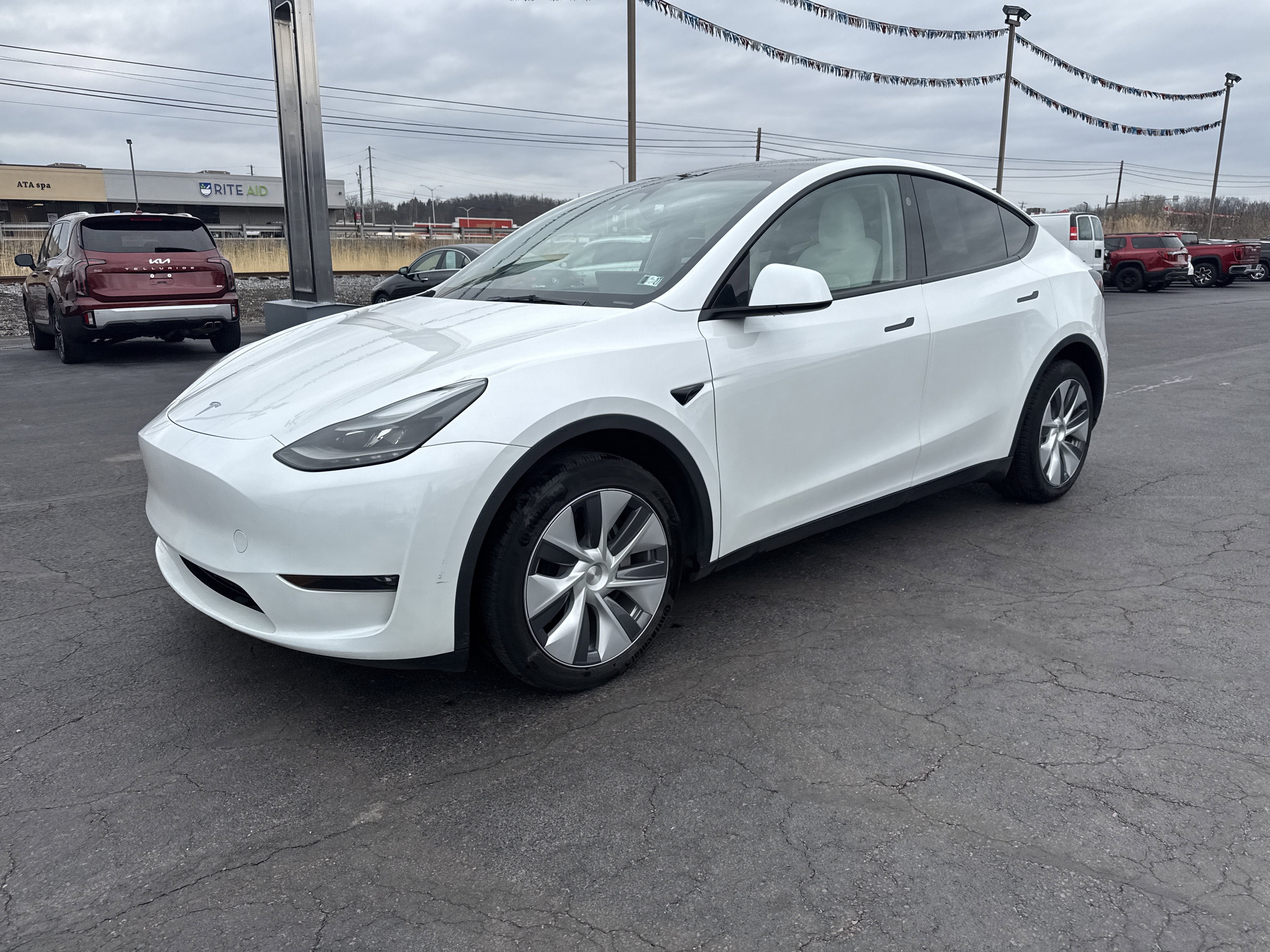 2023 Tesla Model Y Long Range