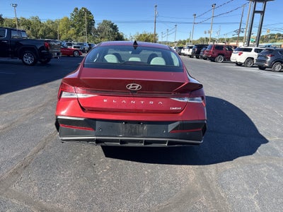 2024 Hyundai Elantra Limited