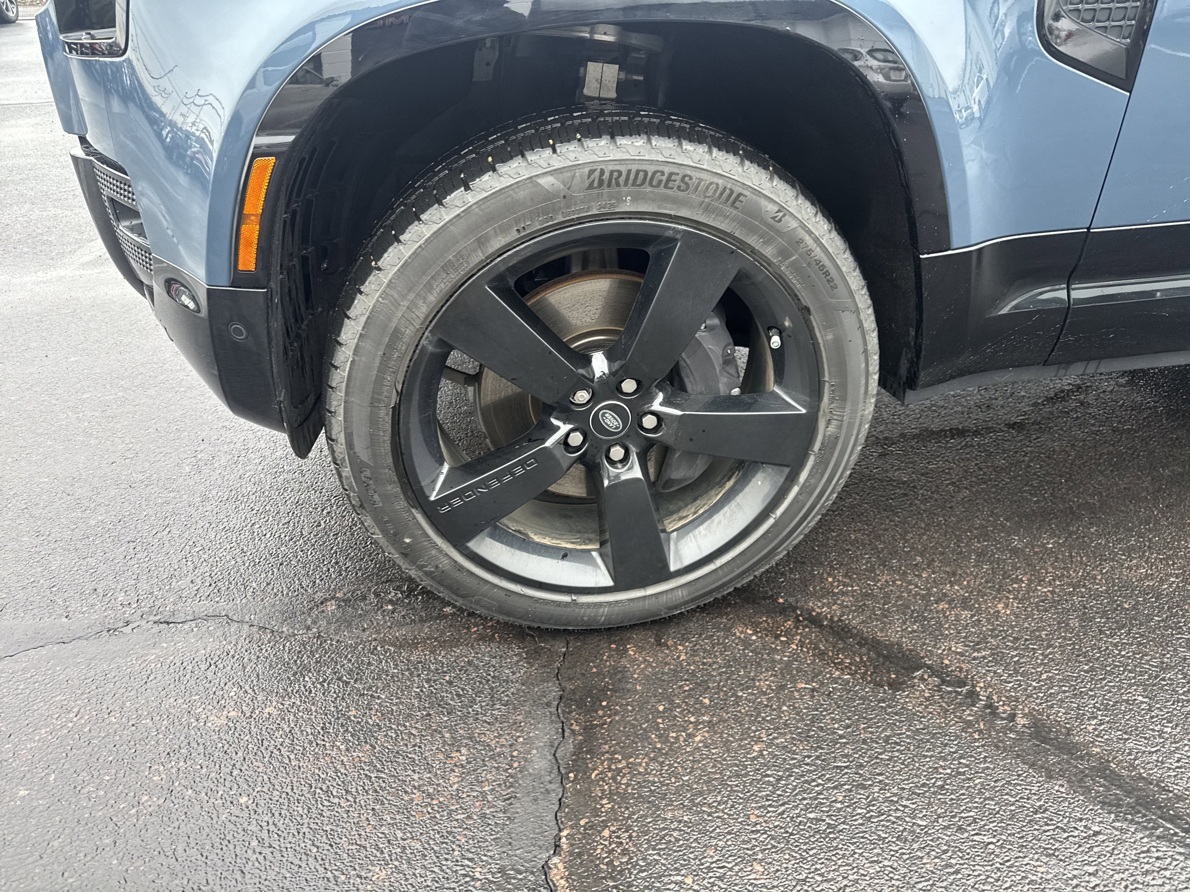 2024 Land Rover Defender X-Dynamic SE