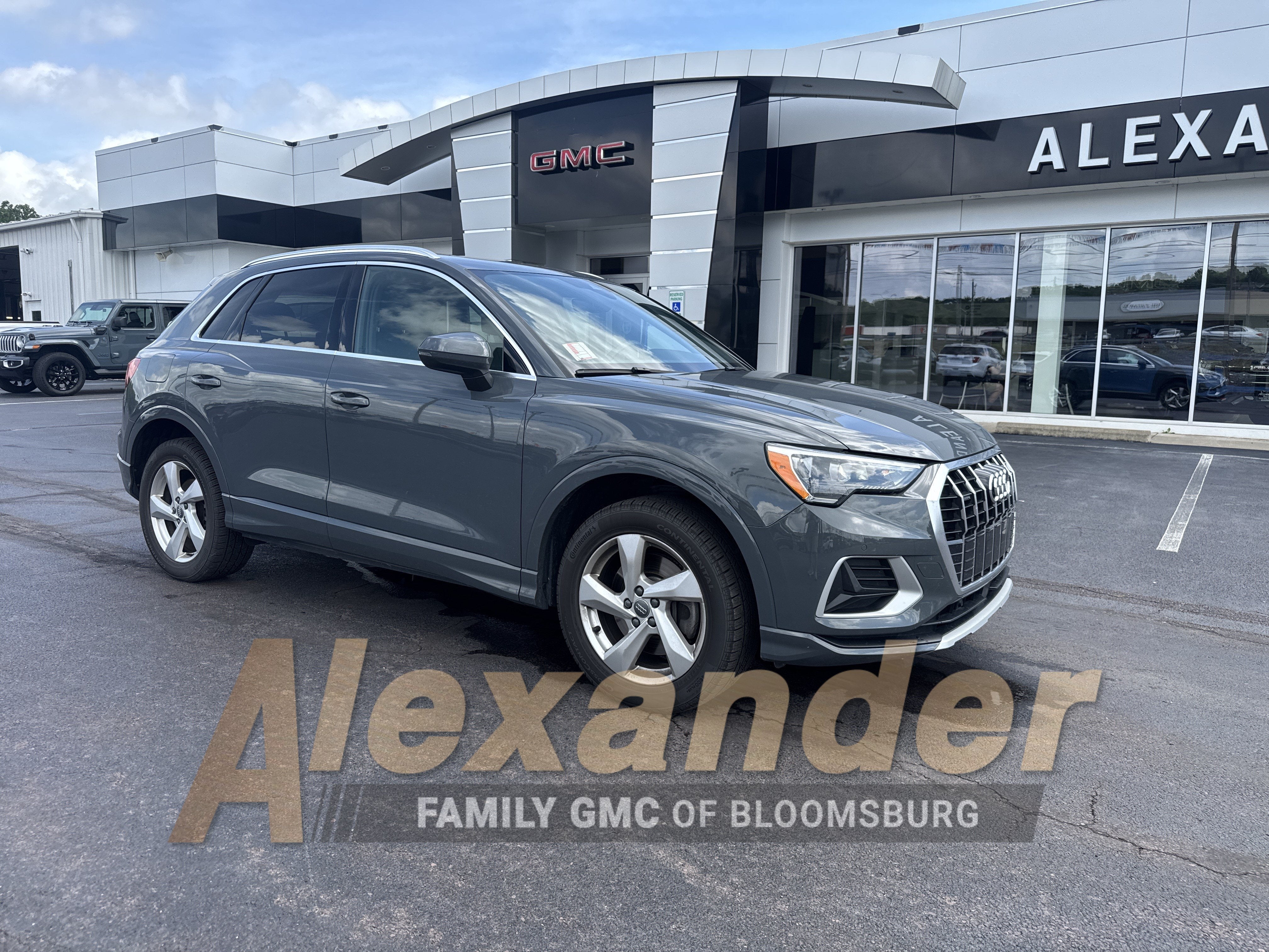 2020 Audi Q3 Premium 45 TFSI quattro Tiptronic