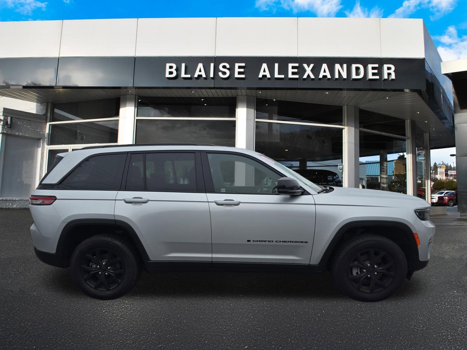 2024 Jeep Grand Cherokee Altitude