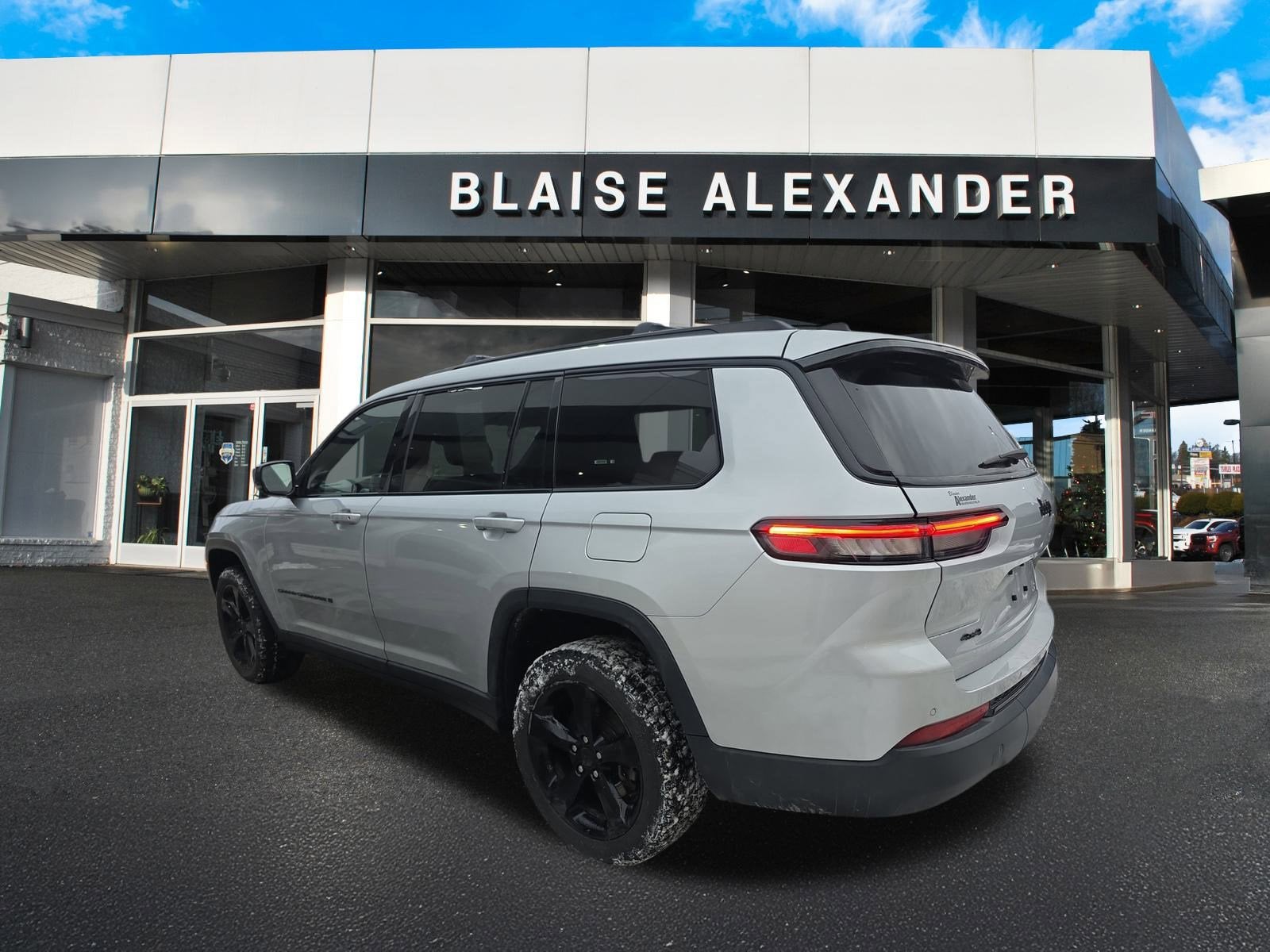 2023 Jeep Grand Cherokee L Altitude