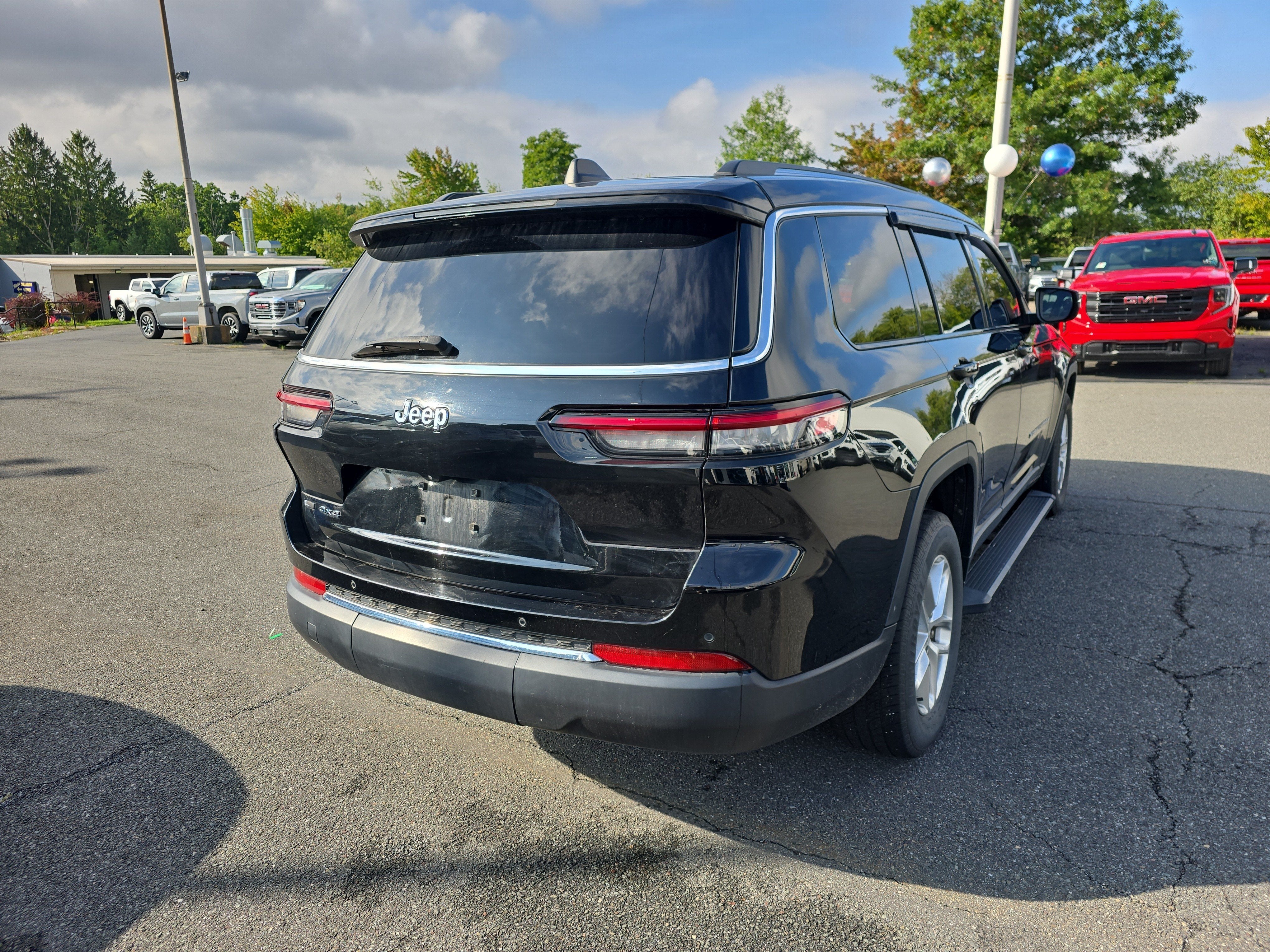 2022 Jeep Grand Cherokee L Laredo