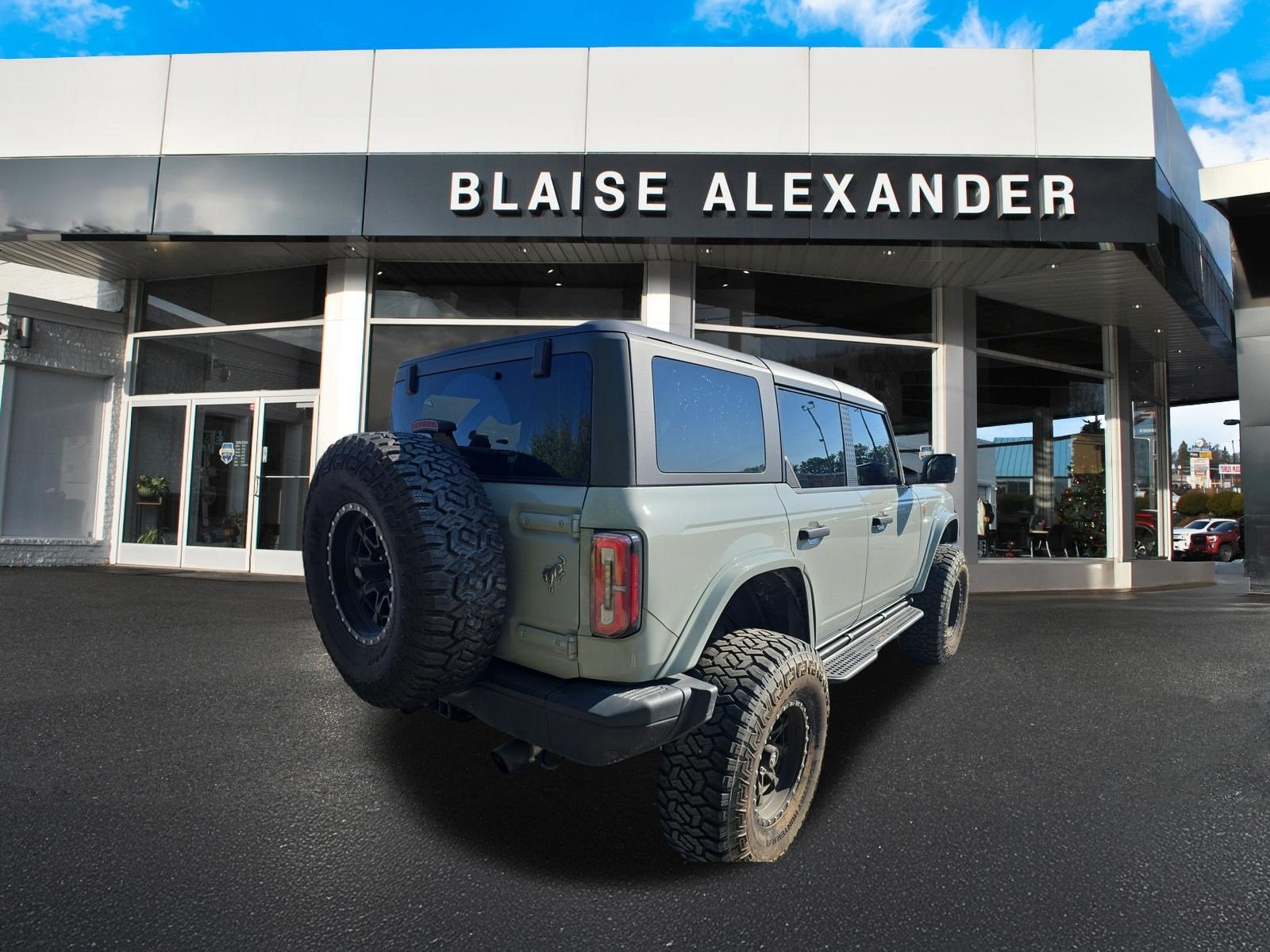 2023 Ford Bronco Base