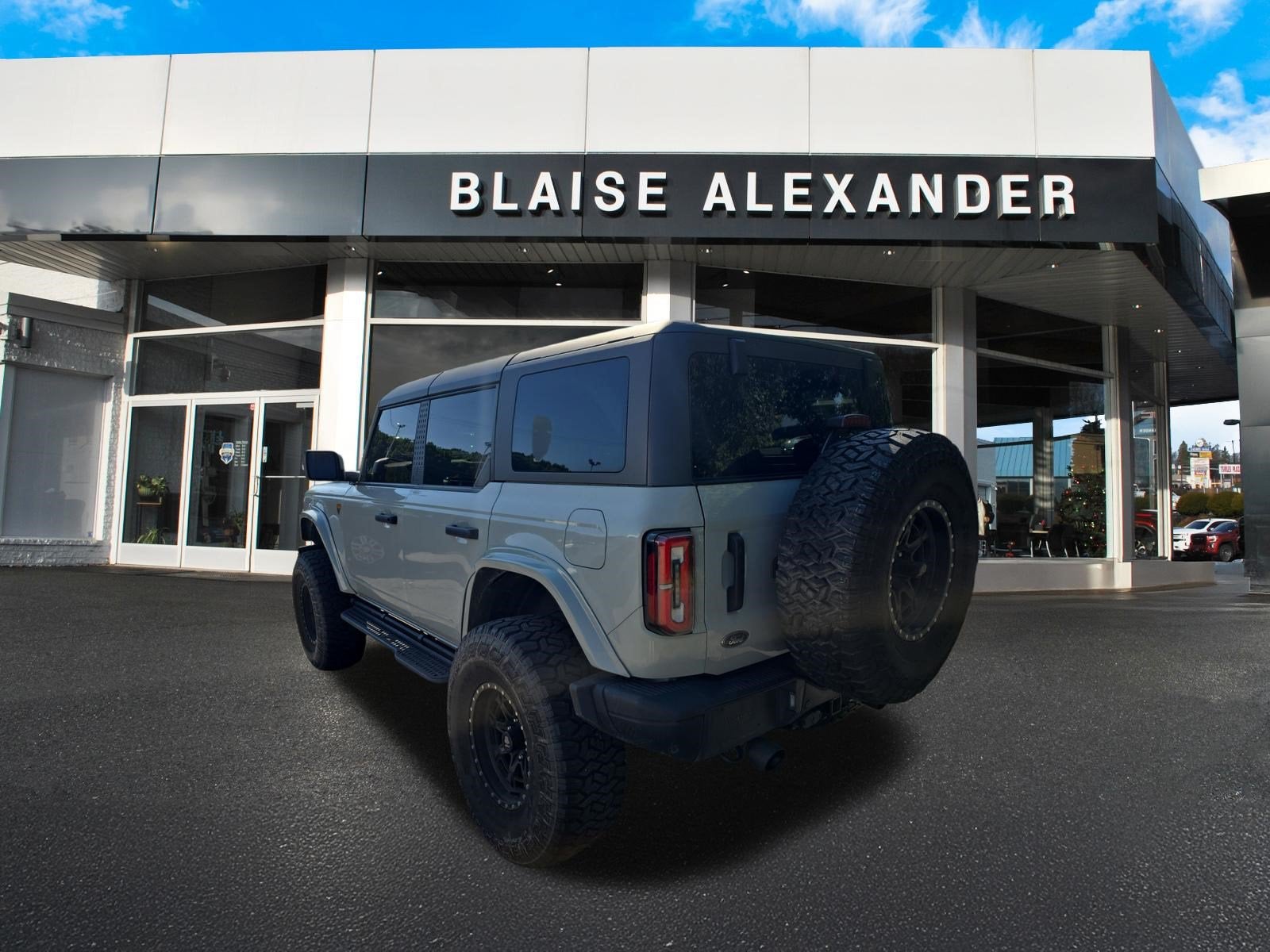 2023 Ford Bronco Base