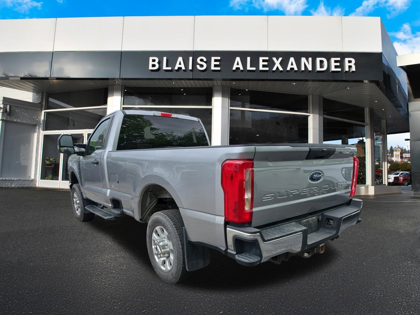 2023 Ford Super Duty F-350 SRW XL