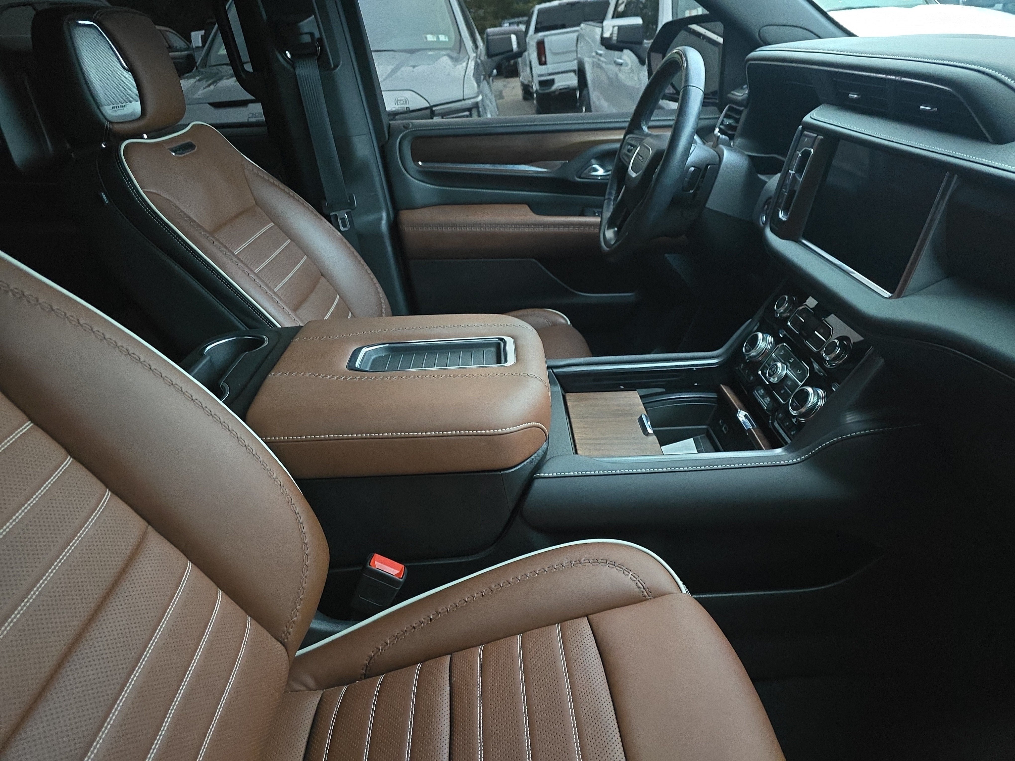 2023 GMC Yukon XL Denali Ultimate