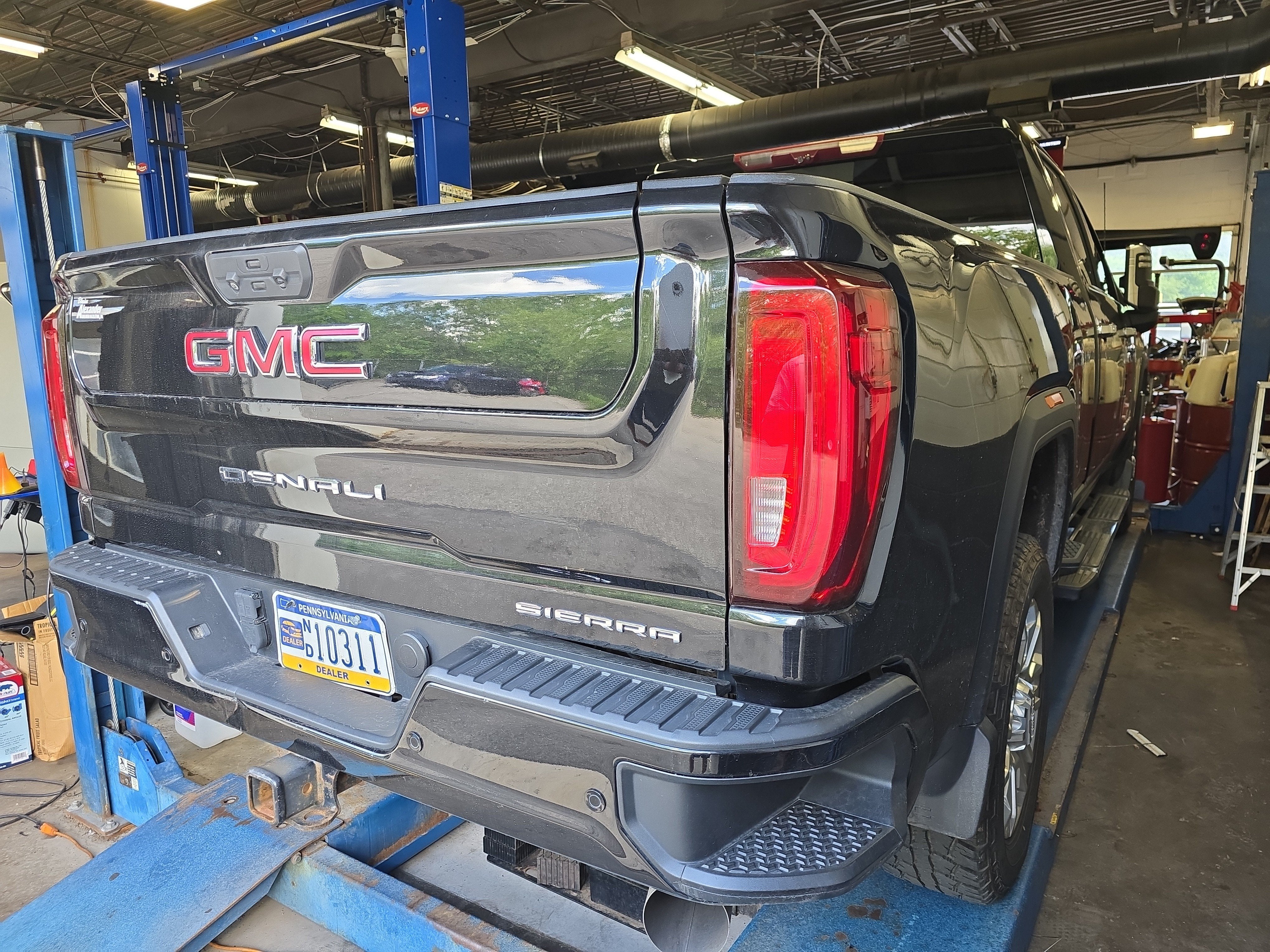 2023 GMC Sierra 2500 HD Denali