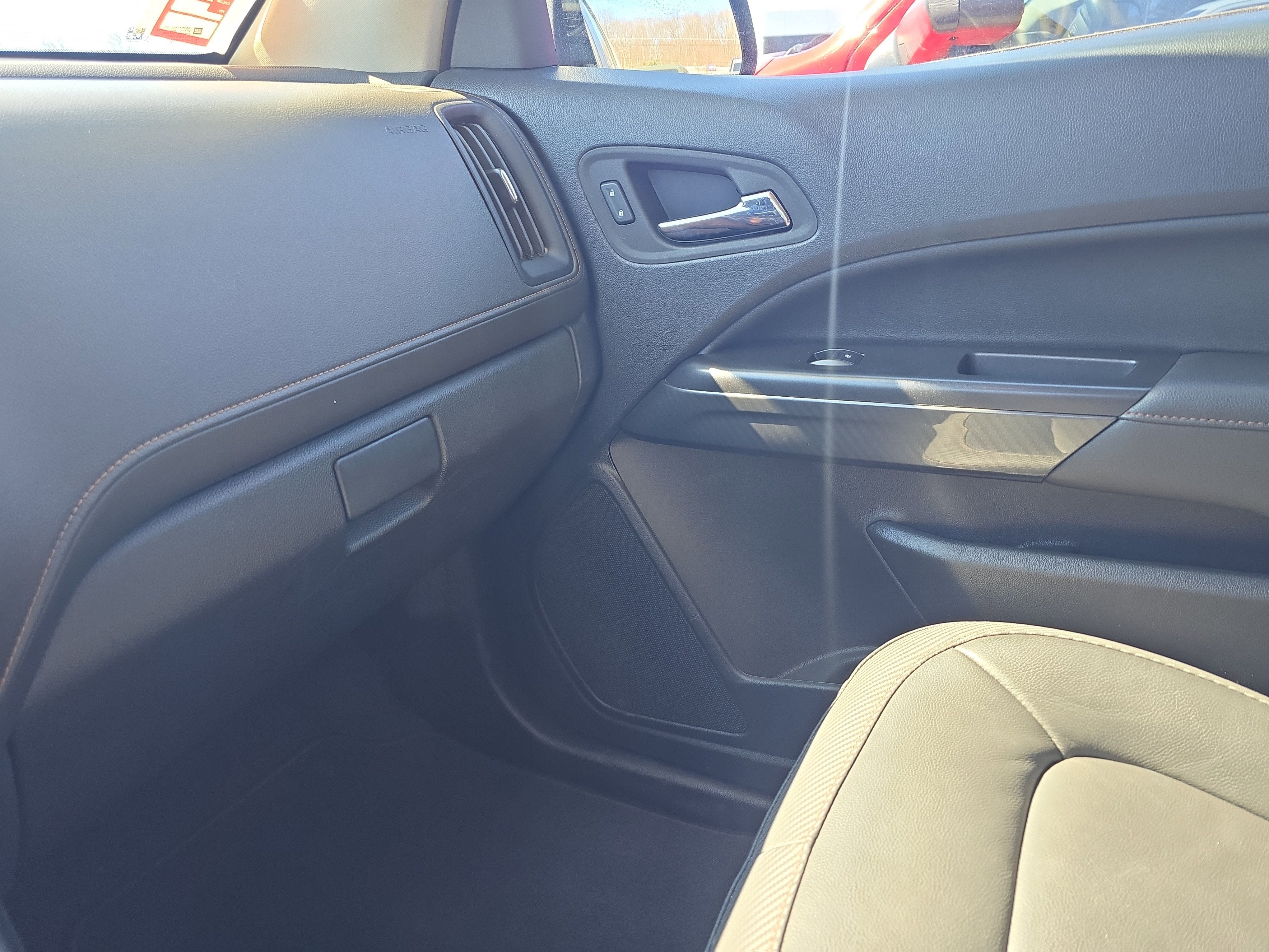 2022 GMC Canyon AT4 - Leather