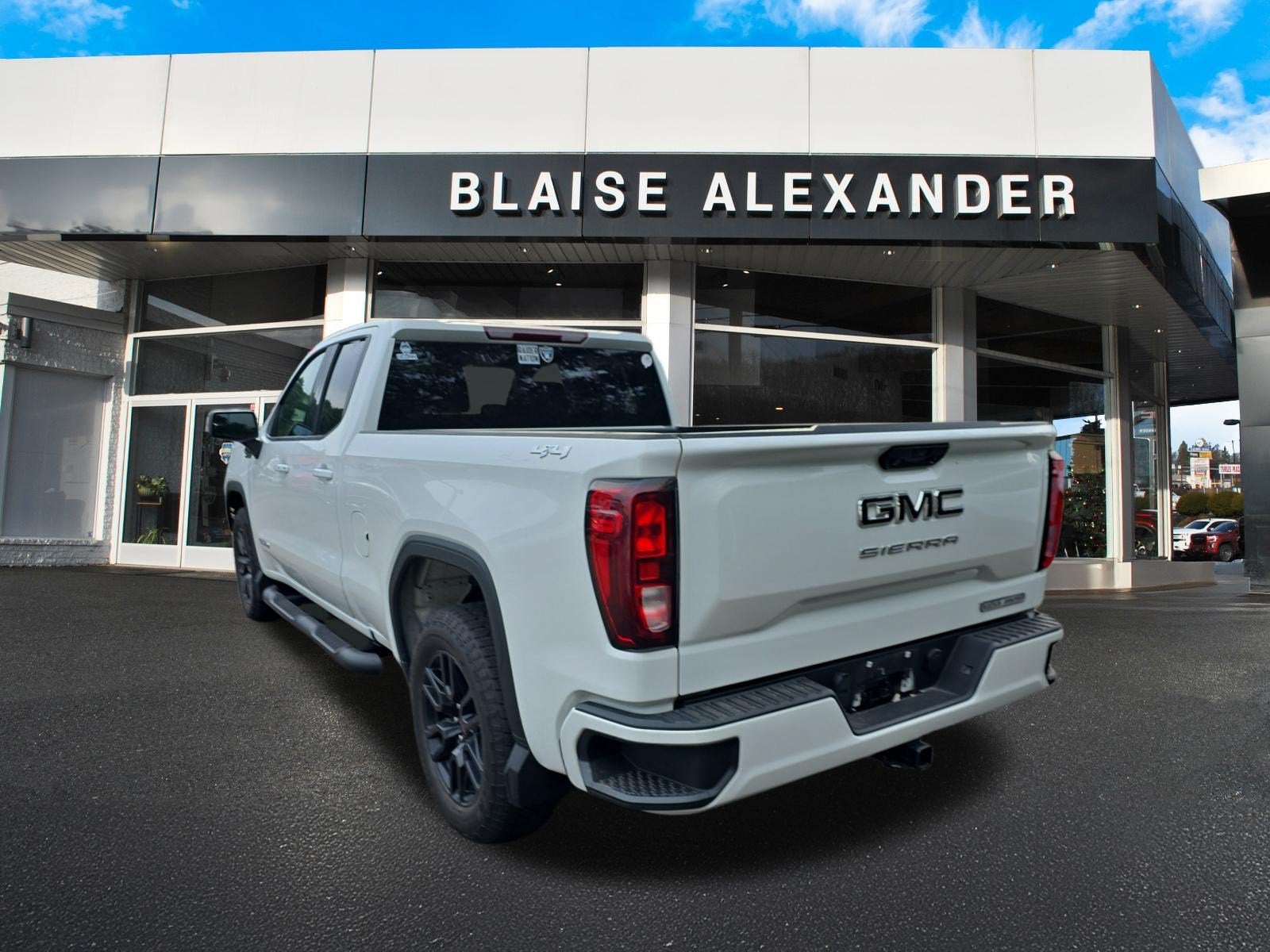 2023 GMC Sierra 1500 Elevation