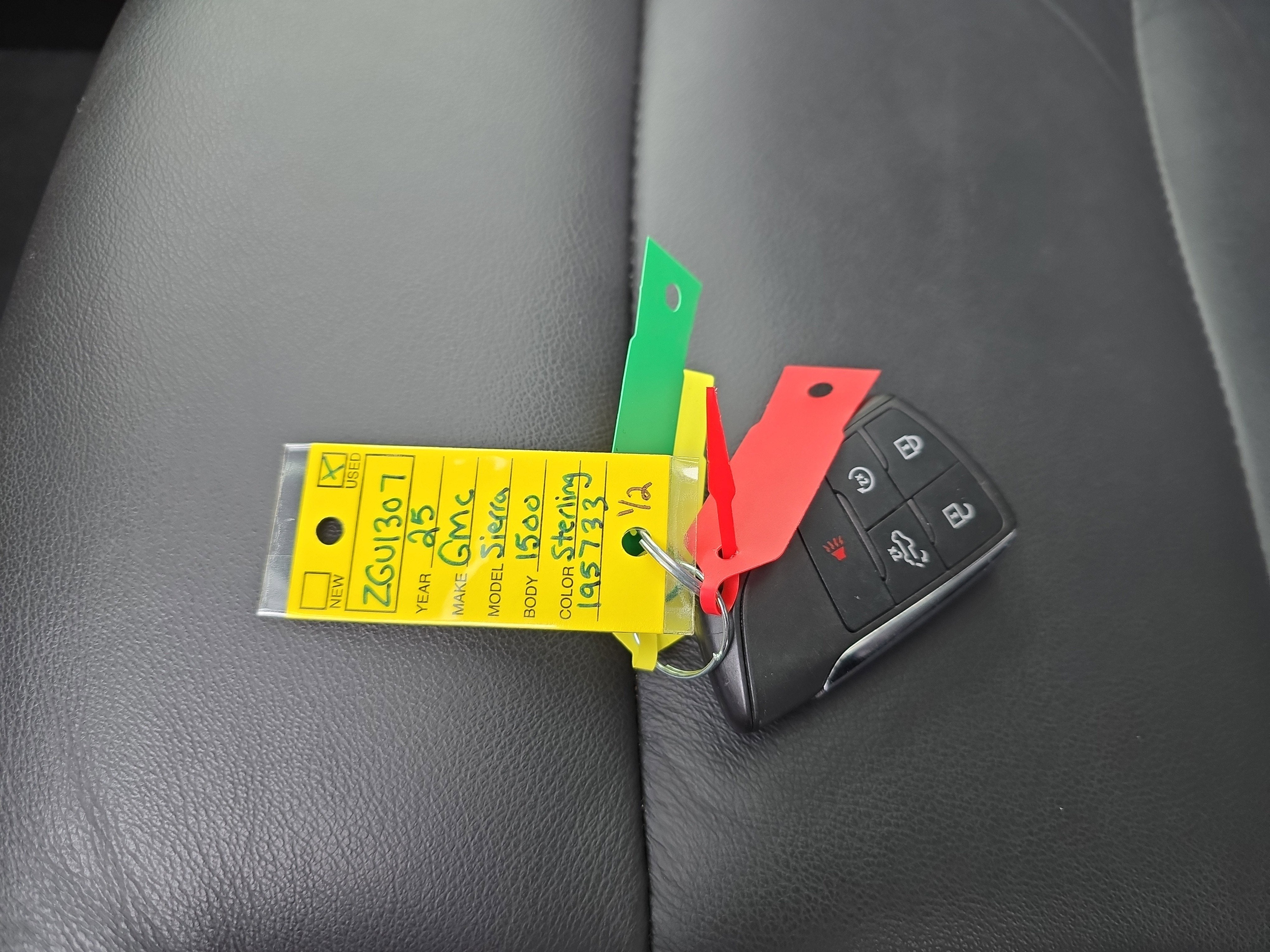 2025 GMC Sierra 1500 Elevation