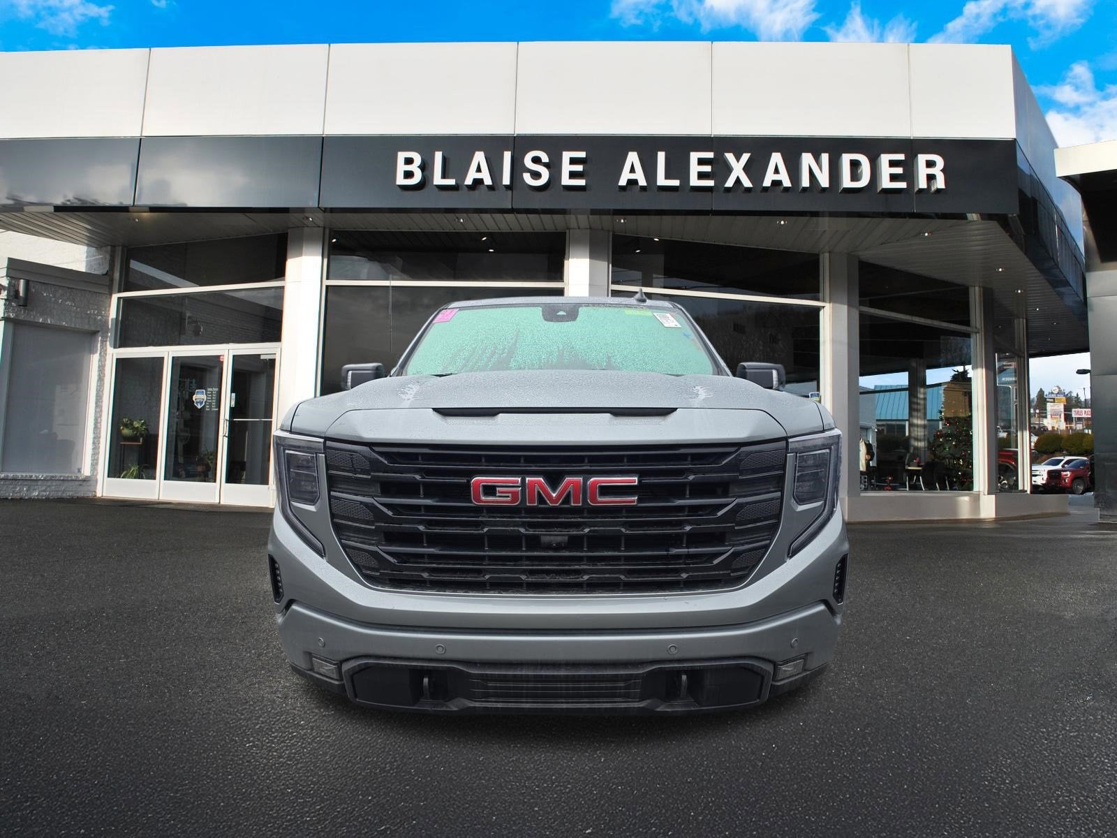 2025 GMC Sierra 1500 Elevation