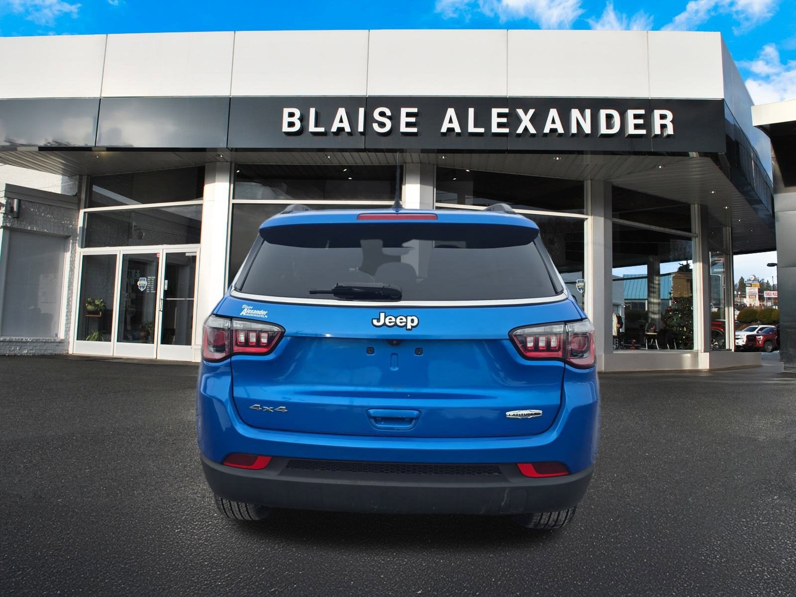 2022 Jeep Compass Latitude Lux