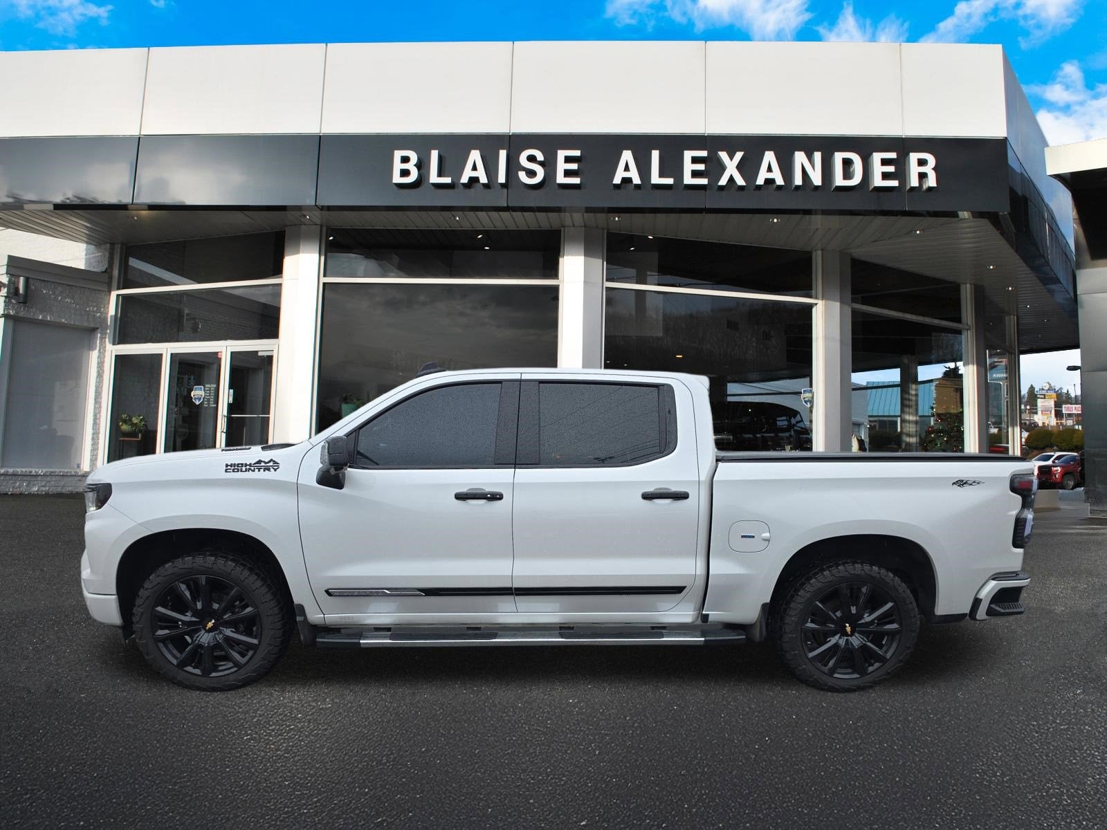 2023 Chevrolet Silverado 1500 High Country