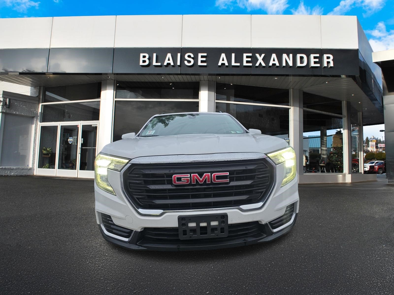 2023 GMC Terrain SLE
