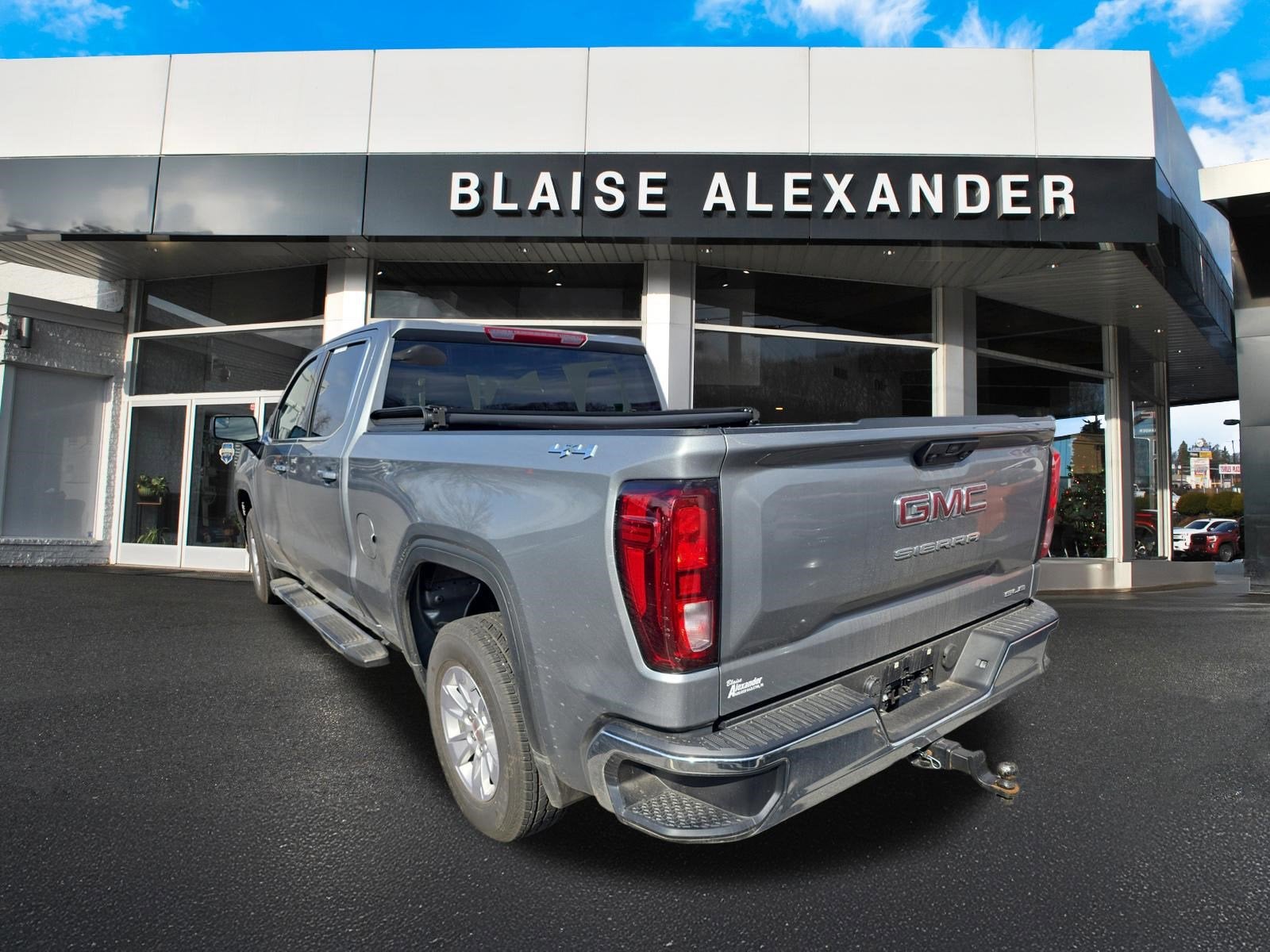 2026 GMC Sierra 1500 SLE