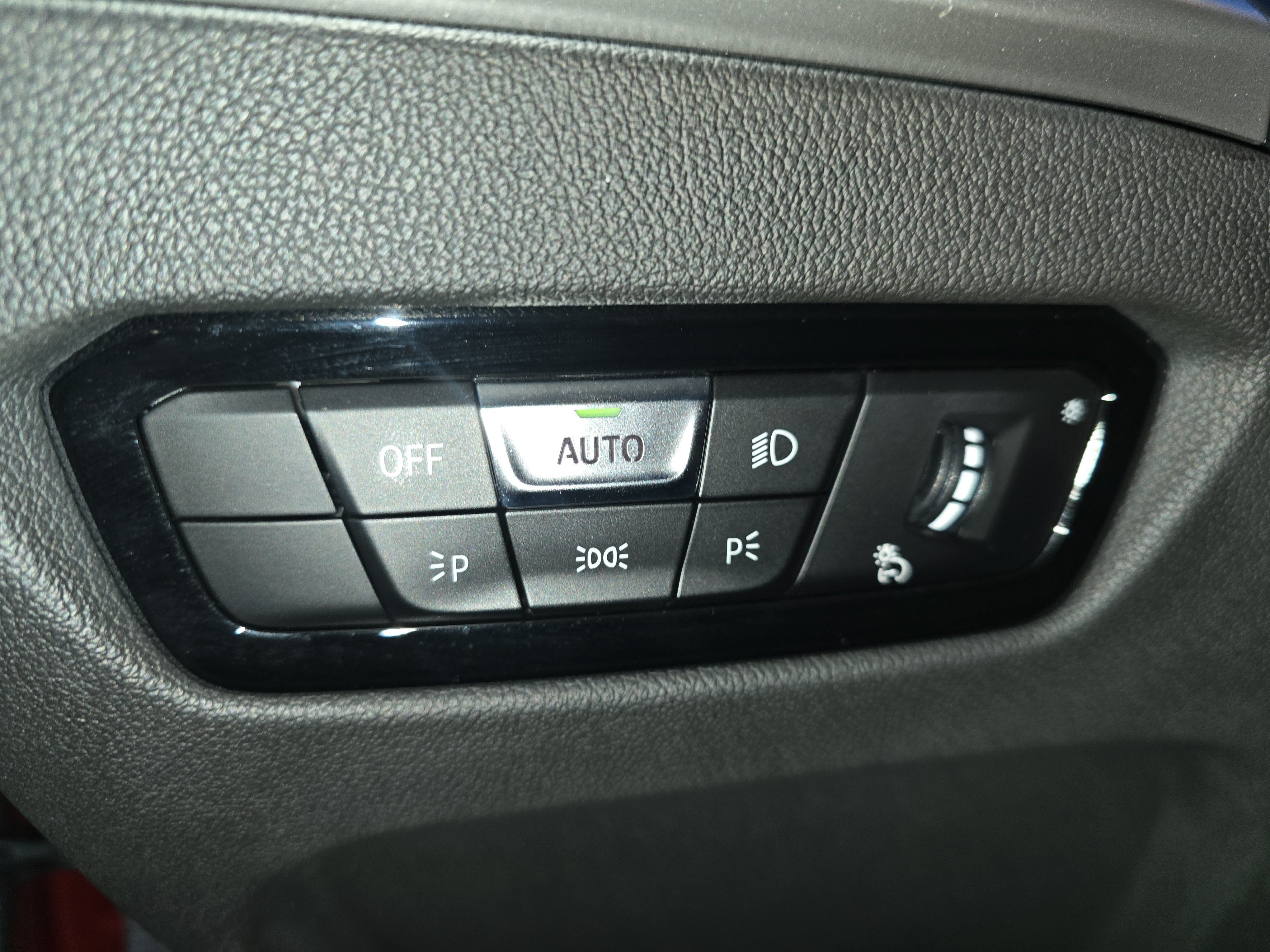 2025 BMW 3 Series M340i xDrive