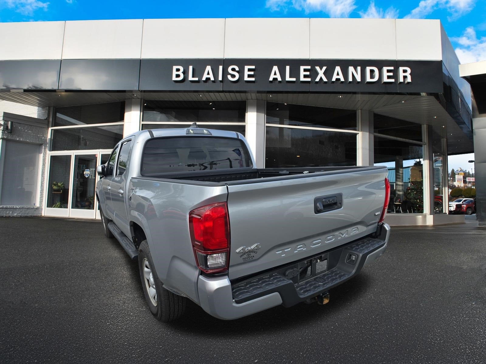 2022 Toyota Tacoma 4WD SR