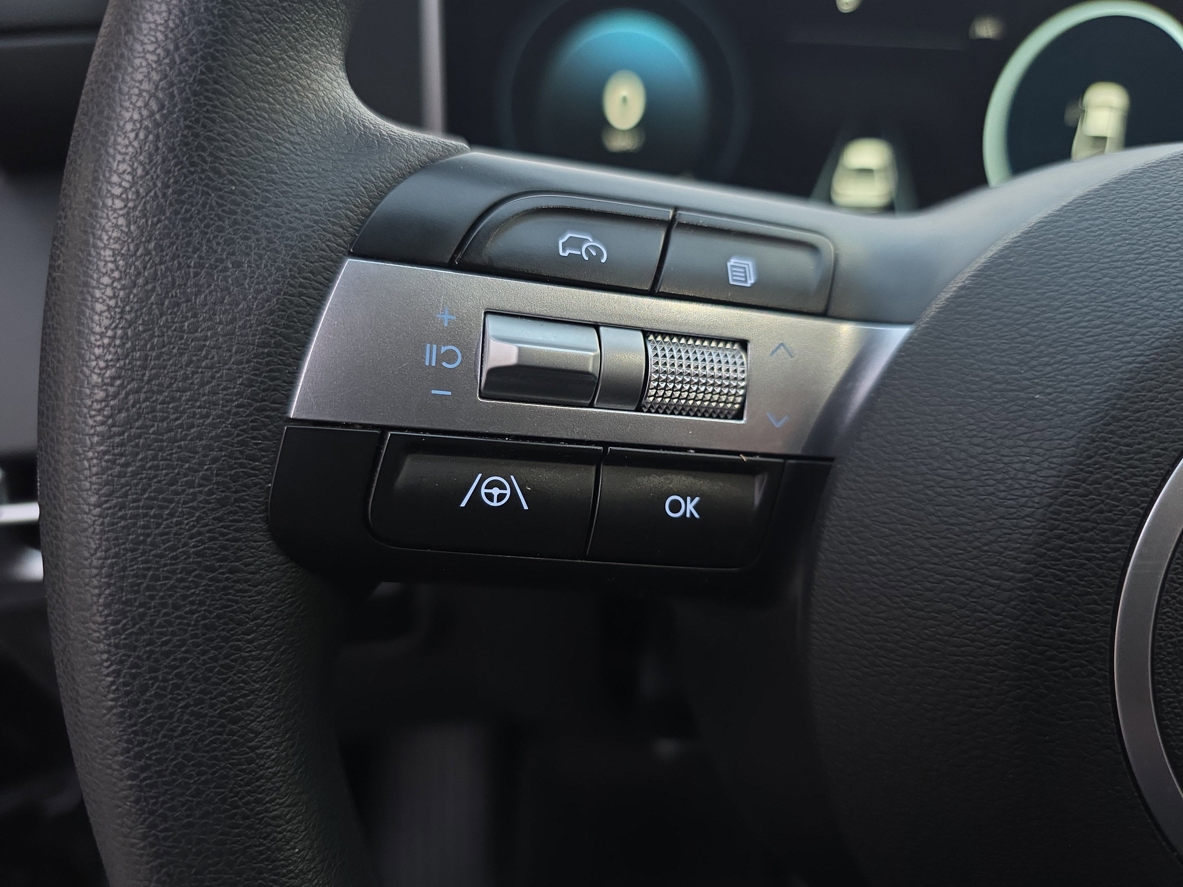 2025 Hyundai Santa Cruz SEL Activity