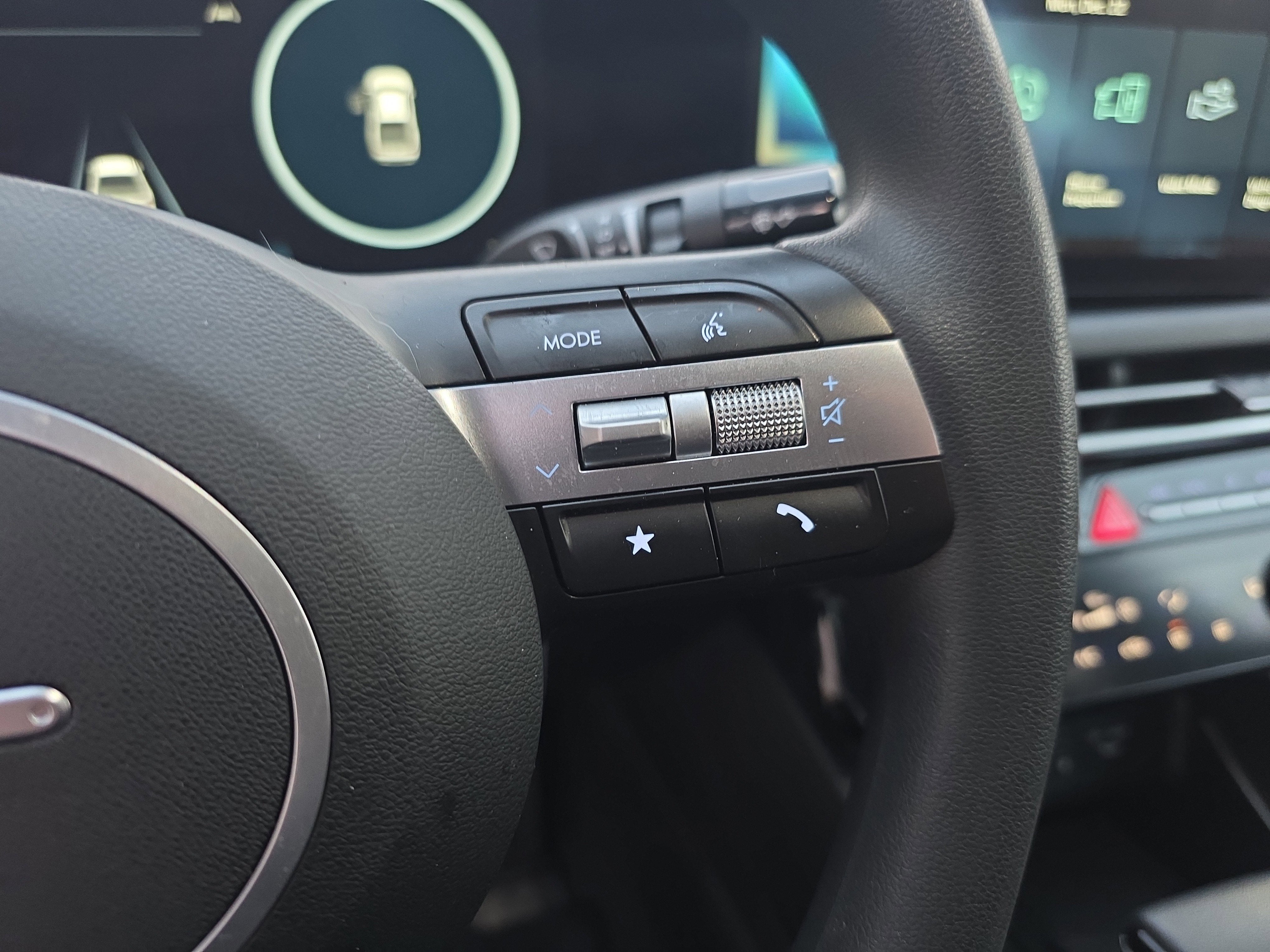 2025 Hyundai Santa Cruz SEL Activity