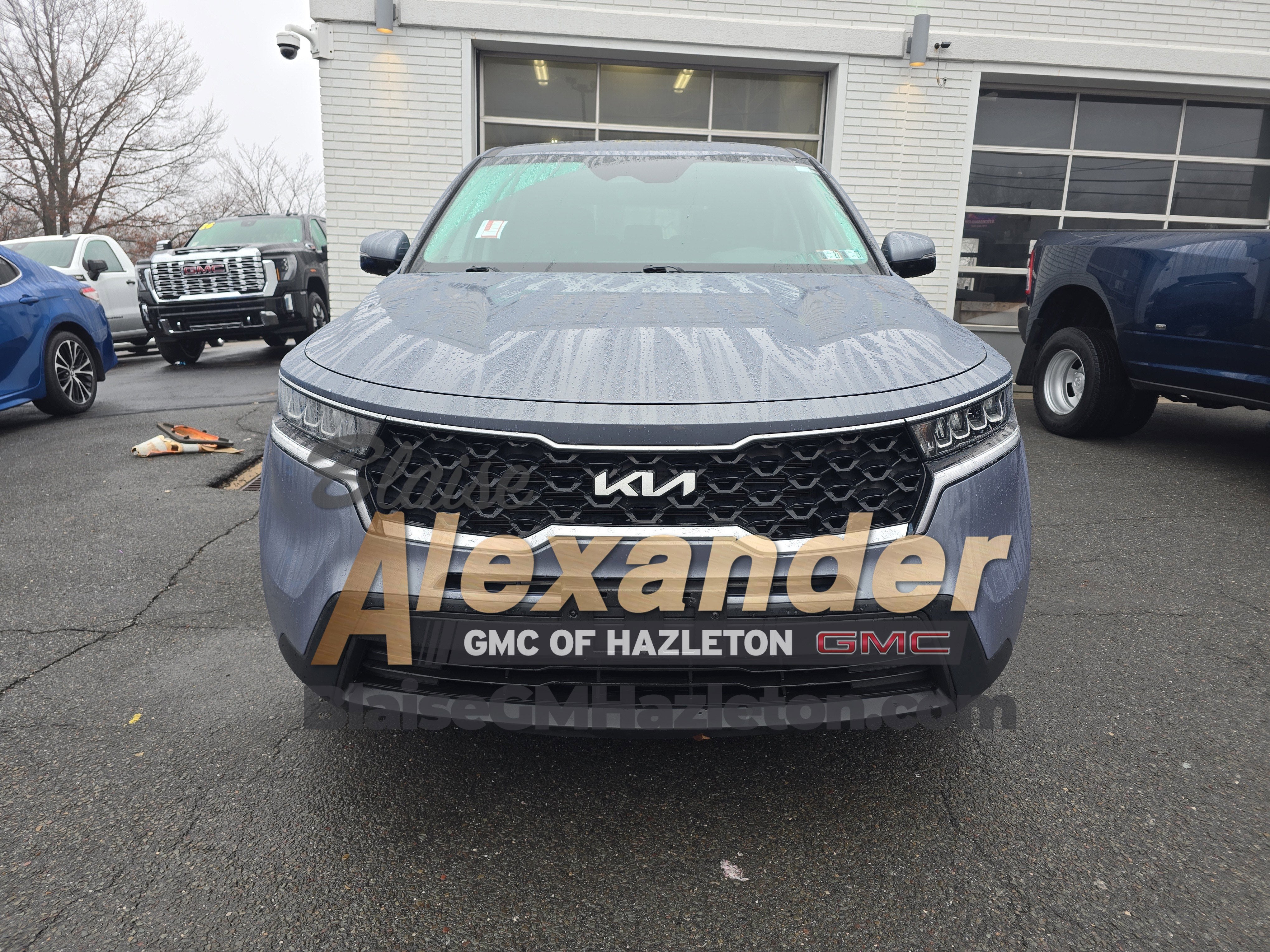 2023 Kia Sorento LX