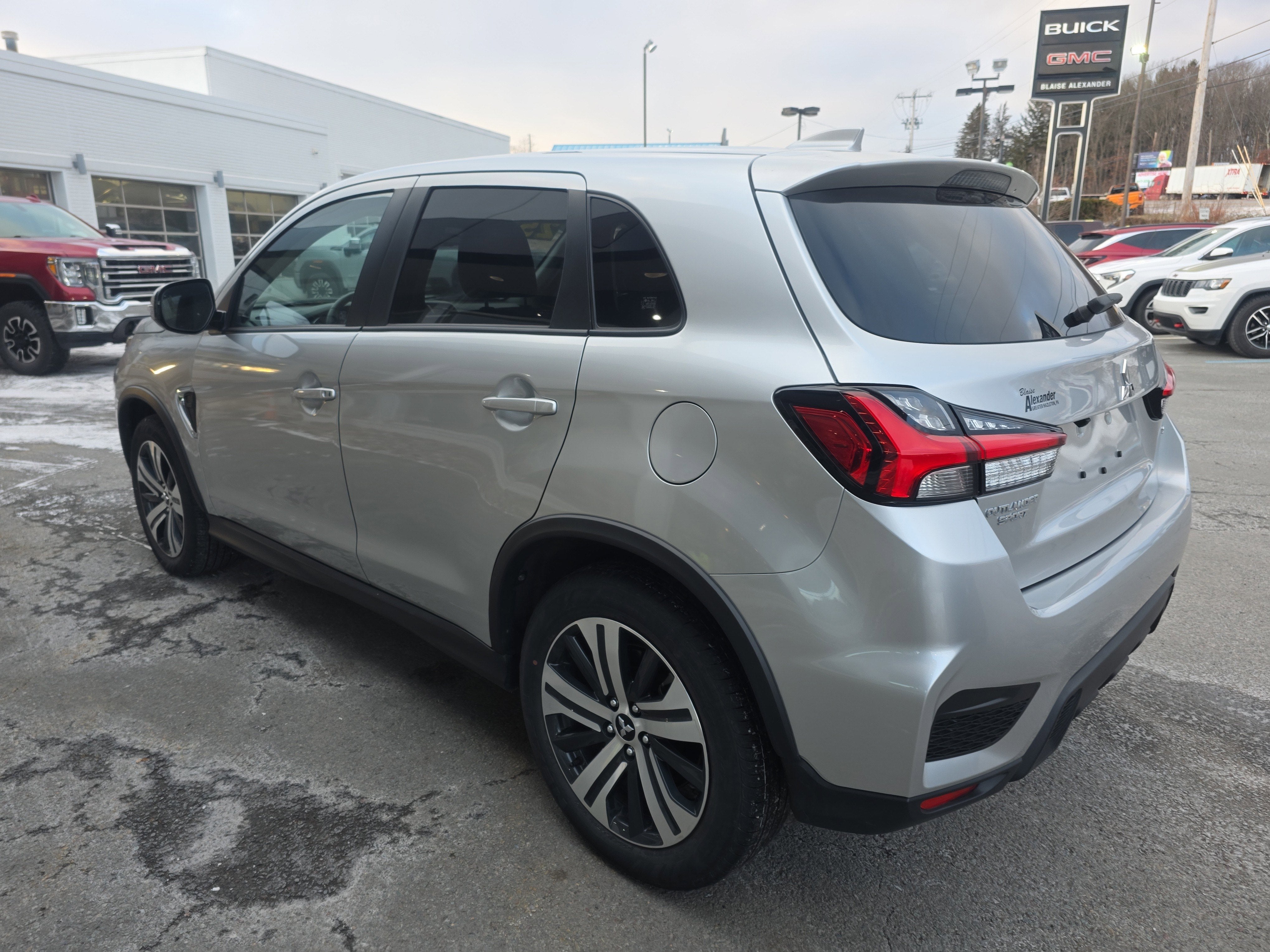 2025 Mitsubishi Outlander Sport S