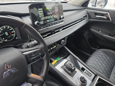 2024 Mitsubishi Outlander SEL