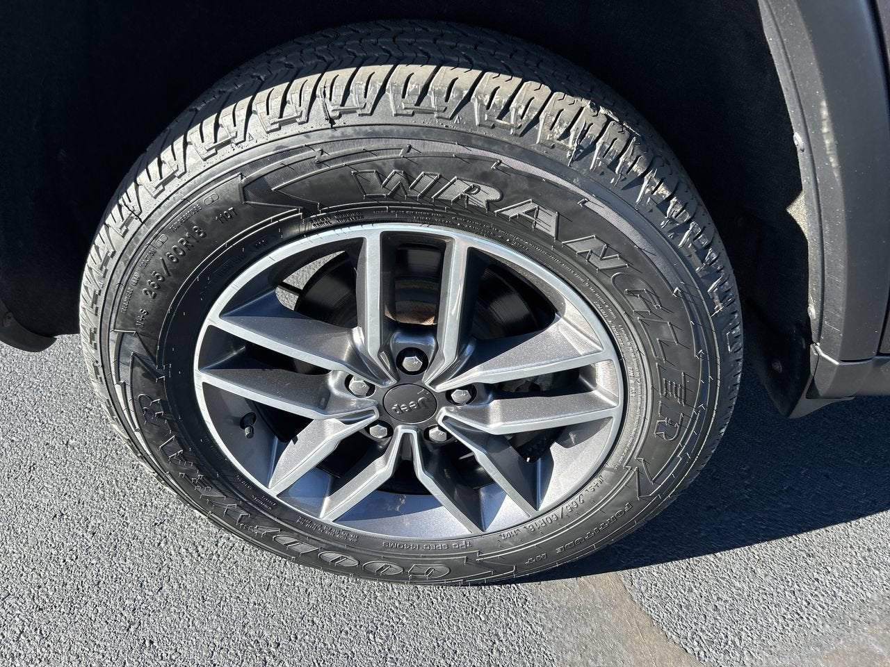 2020 Jeep Grand Cherokee Laredo E