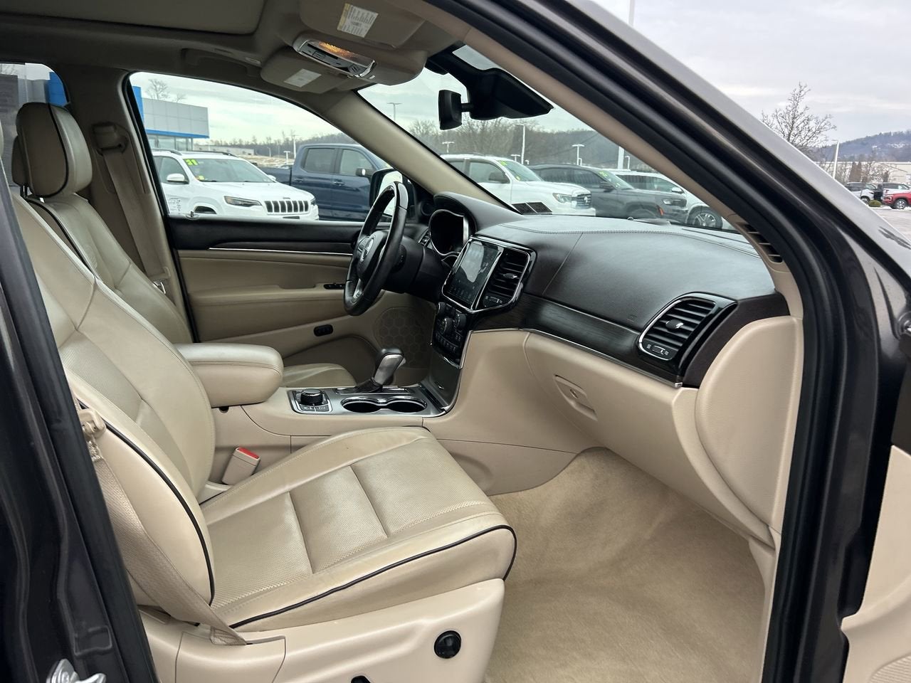 2020 Jeep Grand Cherokee Overland