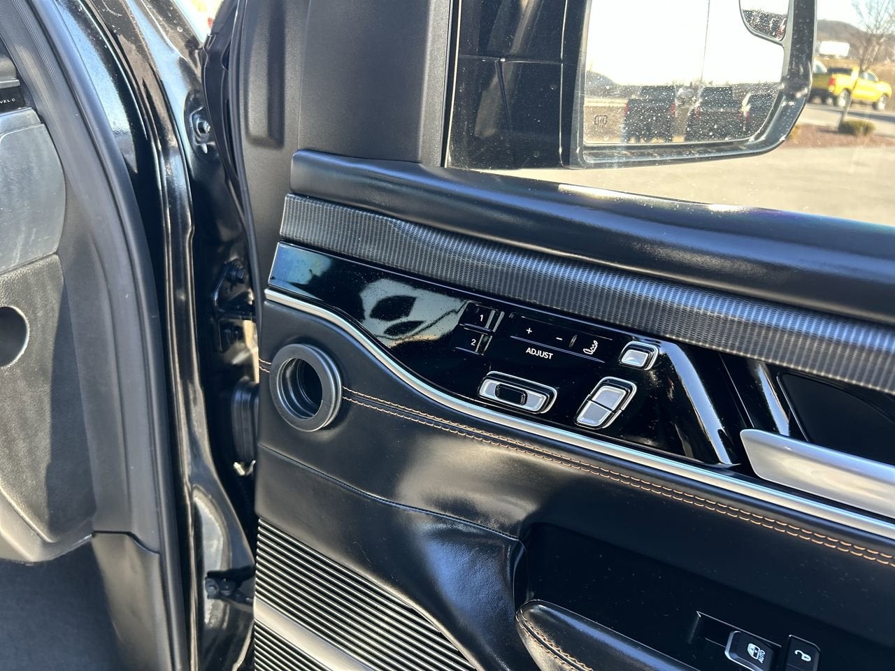 2023 Jeep Grand Wagoneer L Series III Obsidian